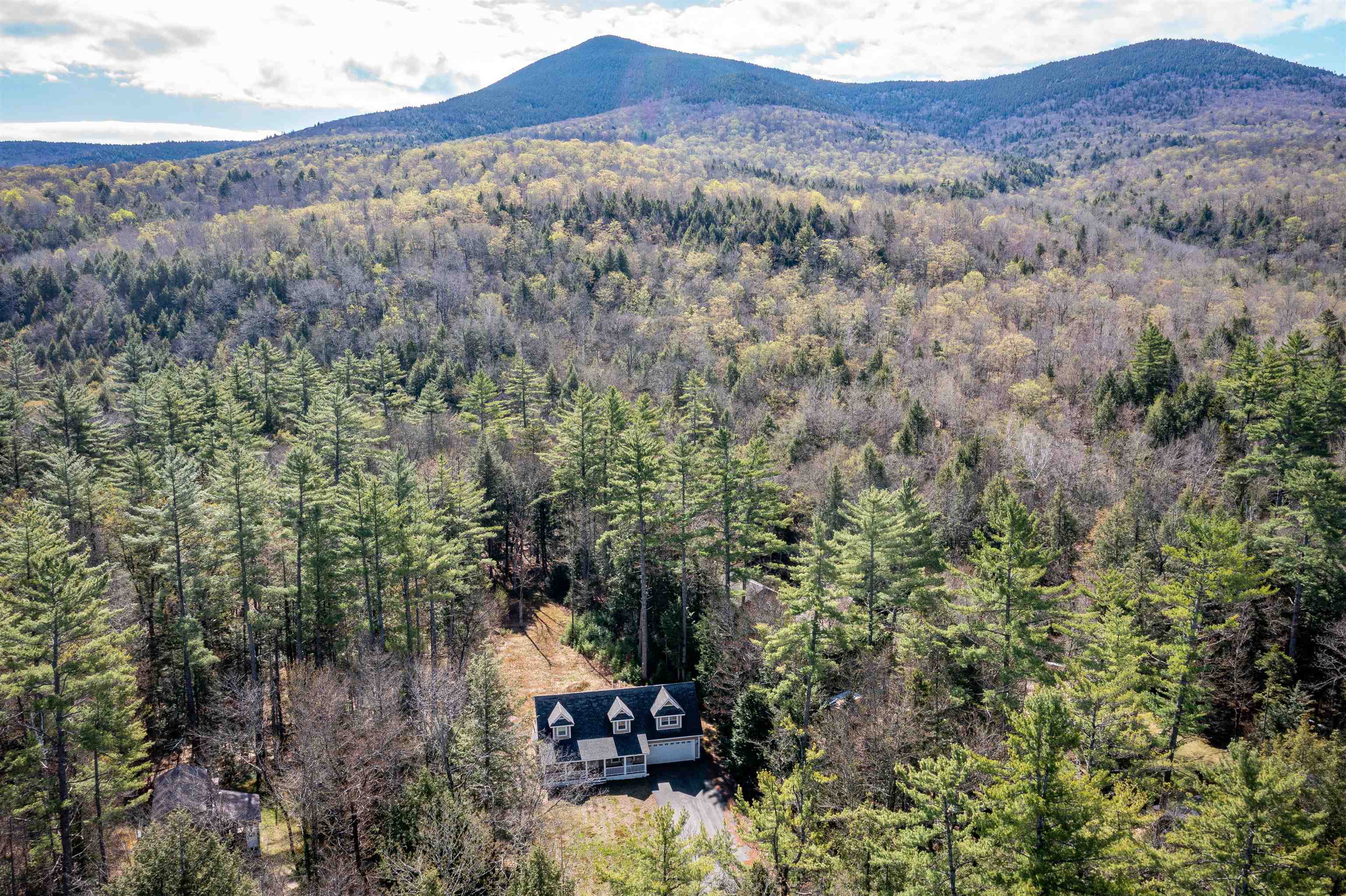 458 Town Hall Rd, Bartlett, NH 03845
