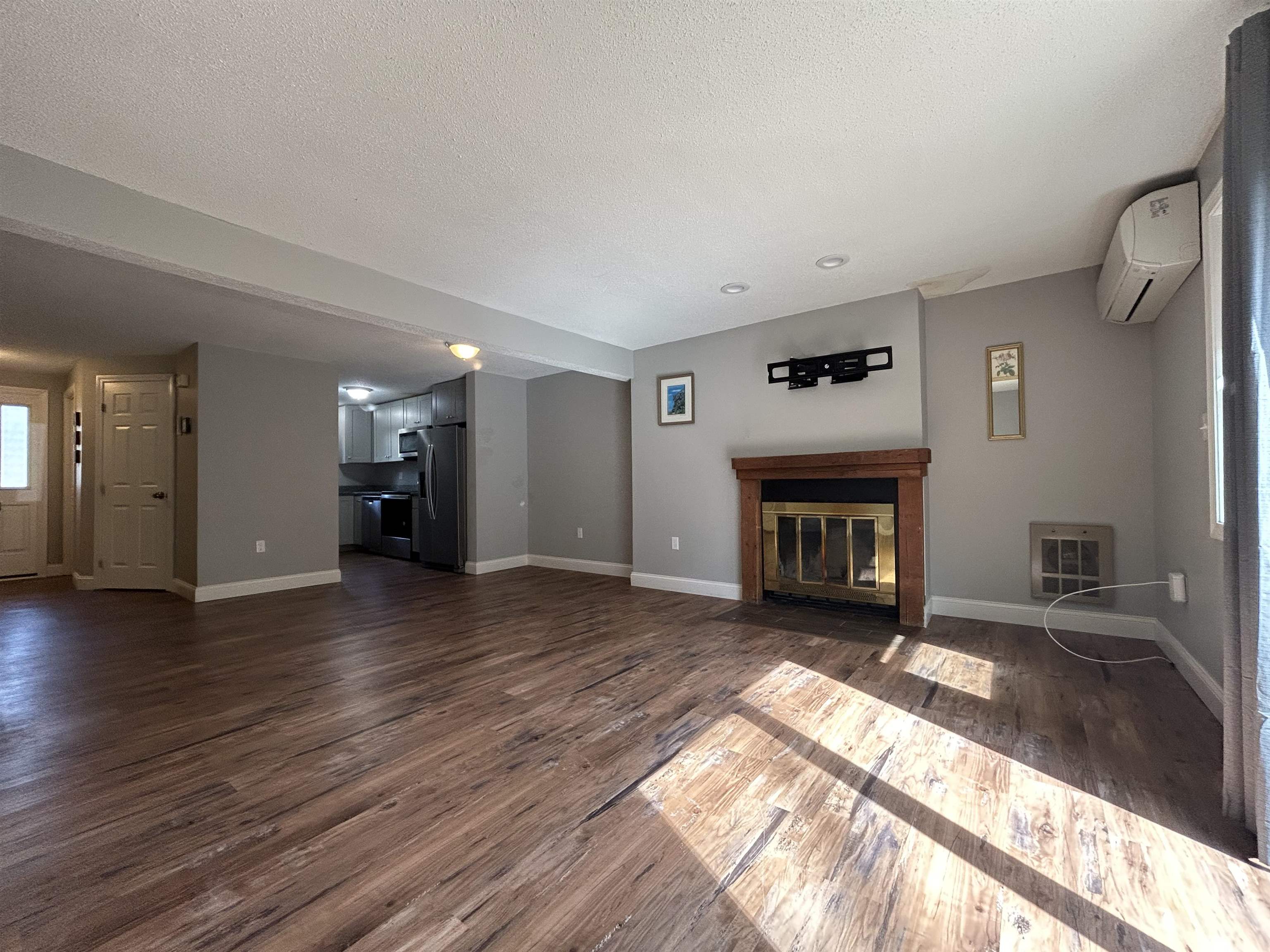 25 Hawk Rd, Conway, NH 03860