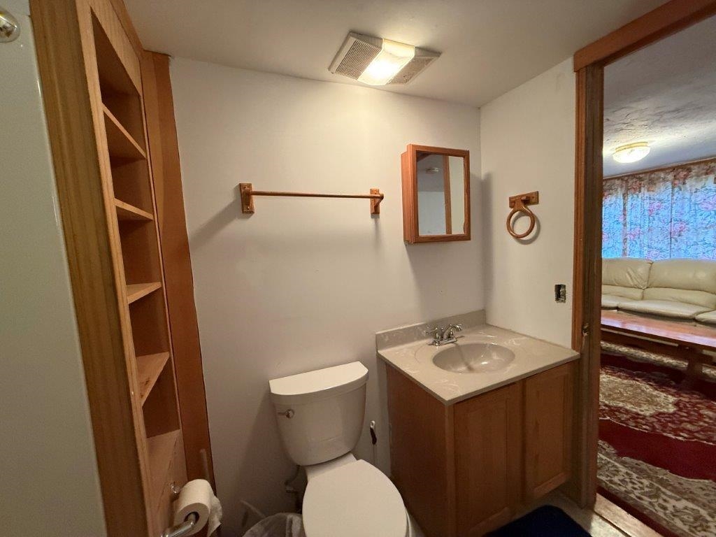 Full Bathroom 25281431