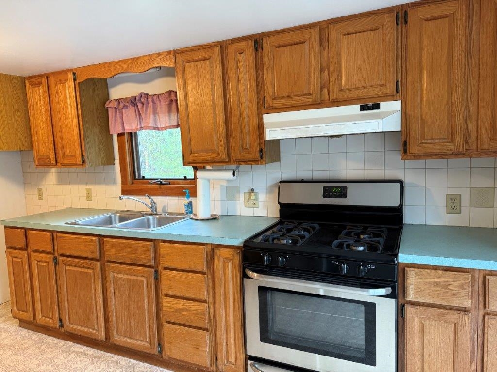 Loads Of Cabinets 25281417
