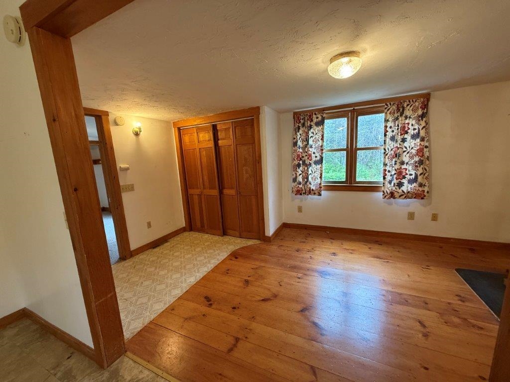 Office Area 25281424