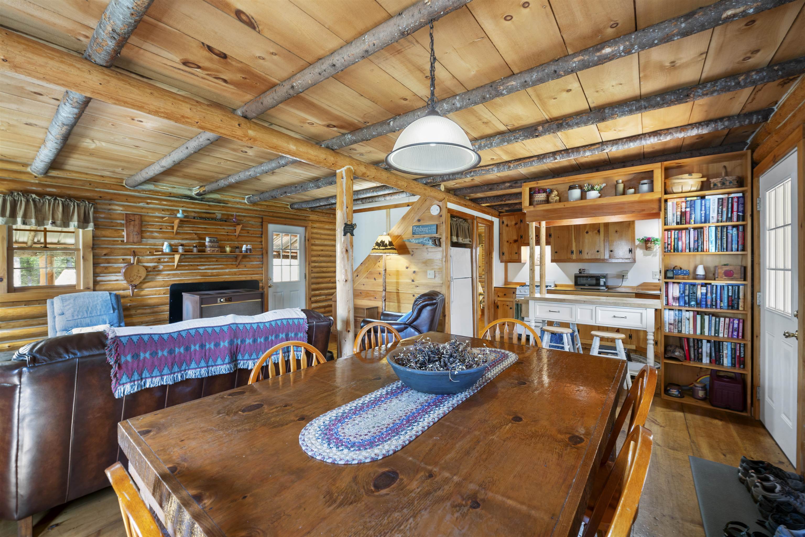 505 Hill Rd, Pittsburg, NH 03592