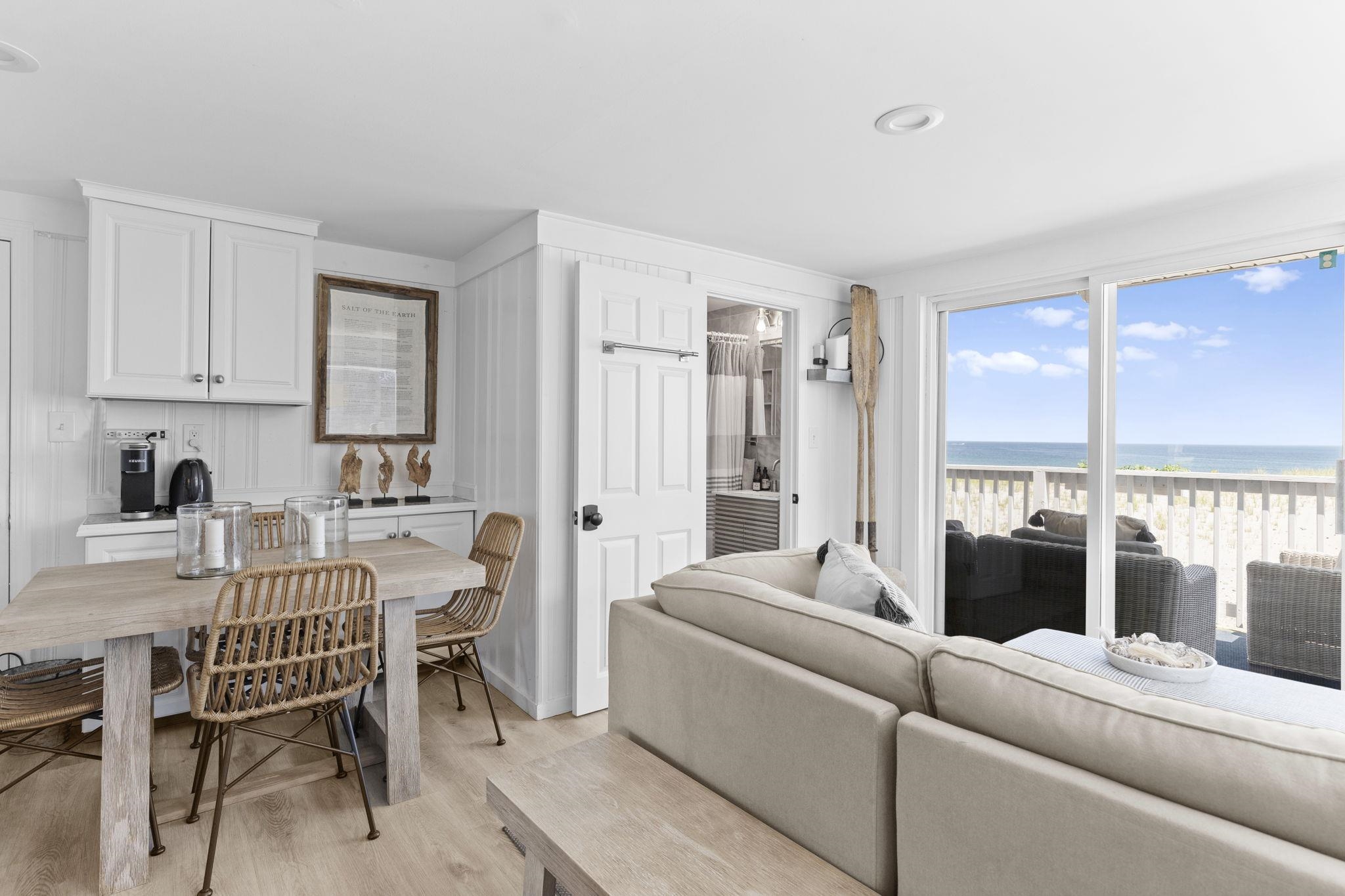 14 Atlantic Ave, Hampton, NH 03842