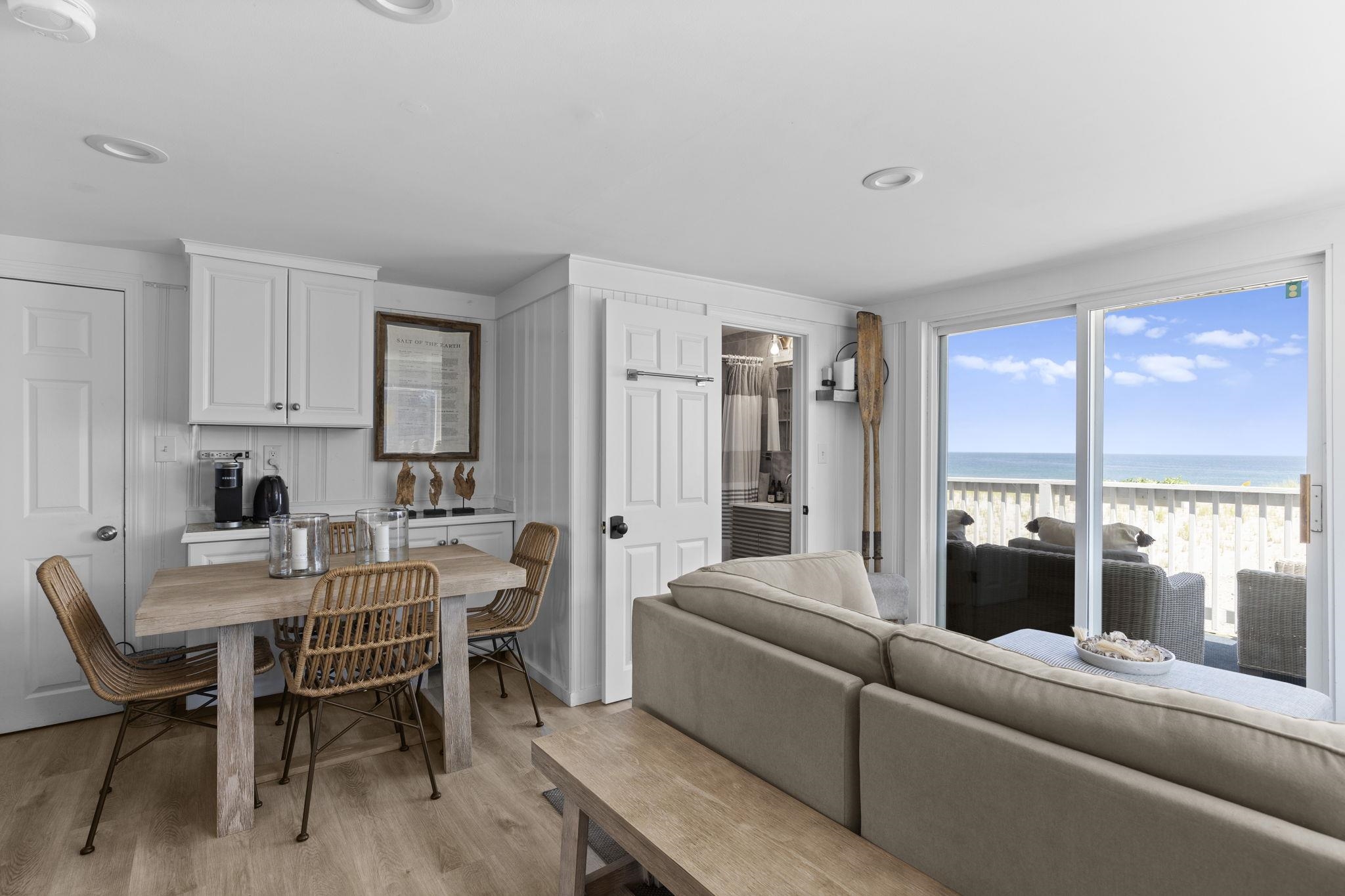 14 Atlantic Ave, Hampton, NH 03842