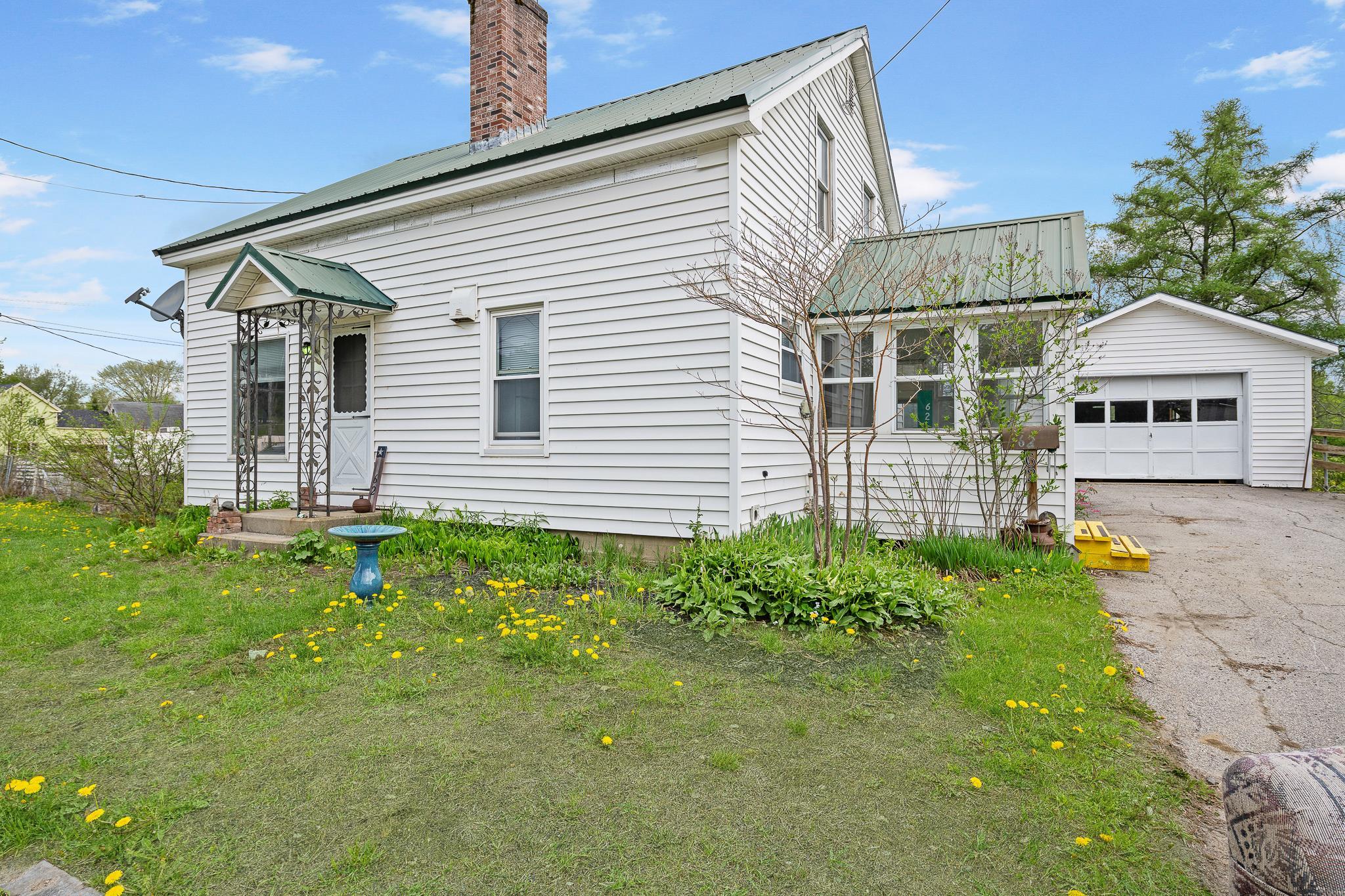 62 Bridge St, Colebrook, NH 03576