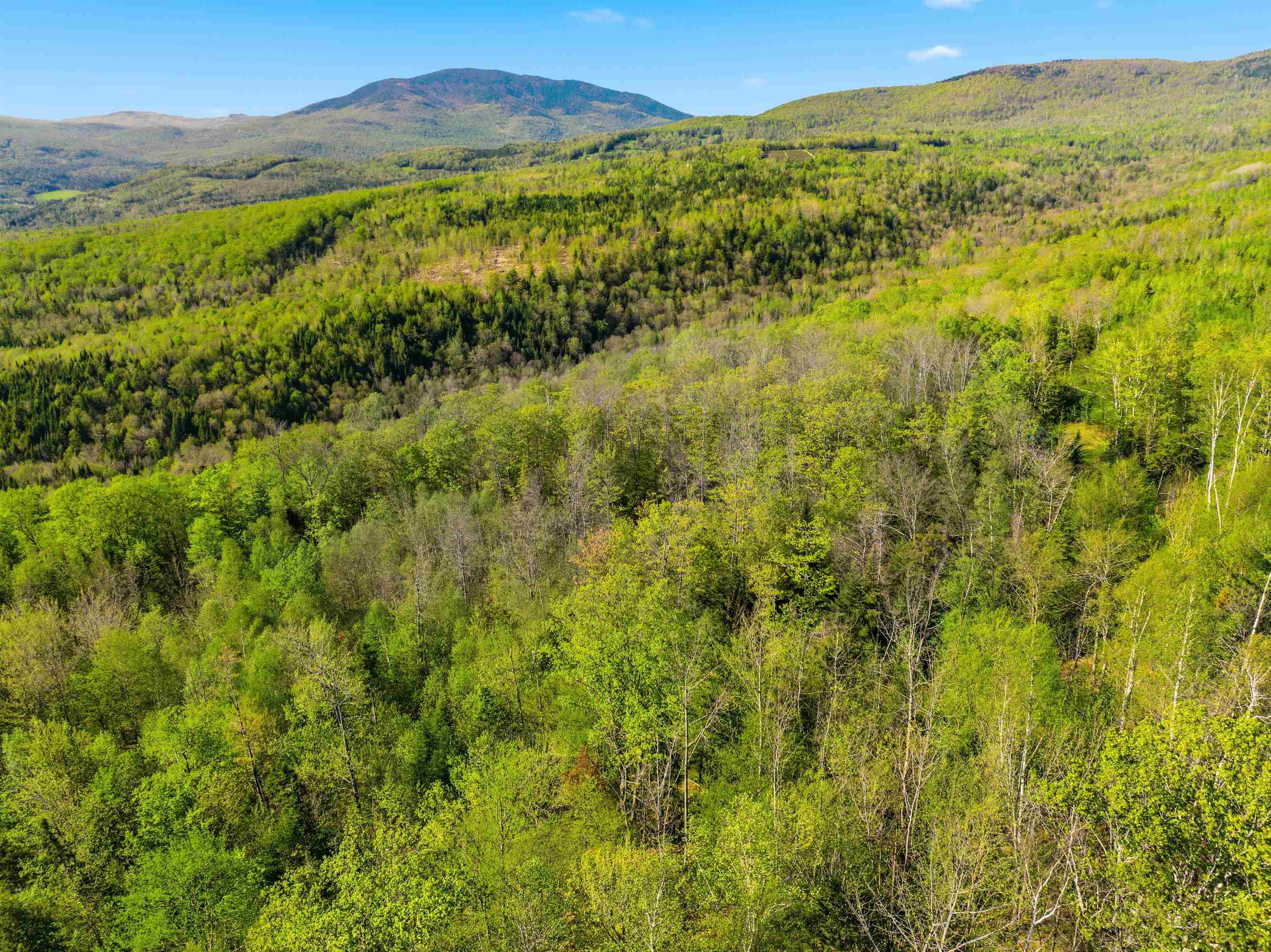- South Jordan Hill Rd, Columbia, NH 03576