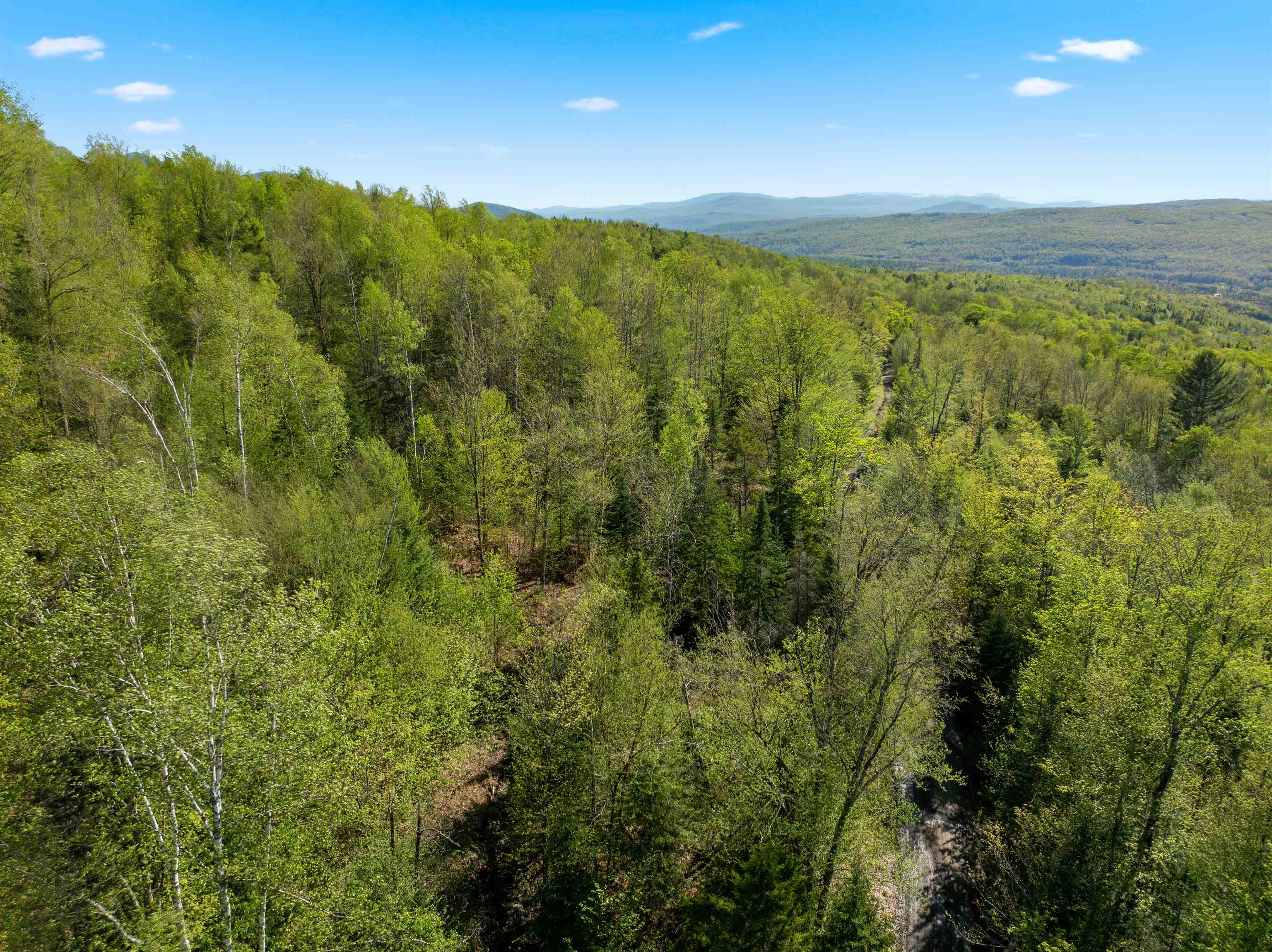 - South Jordan Hill Rd, Columbia, NH 03576