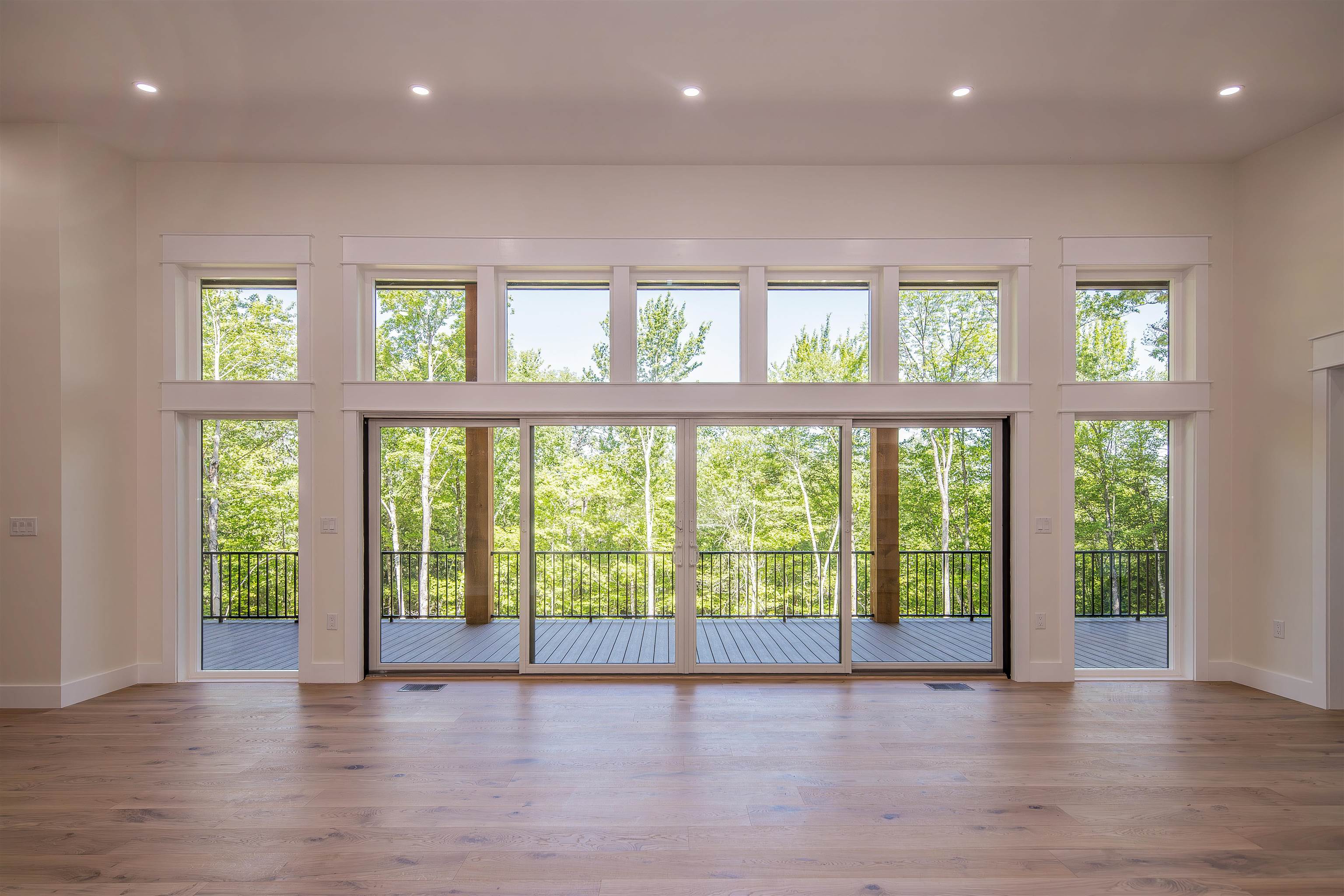 Stunning Views 25342111