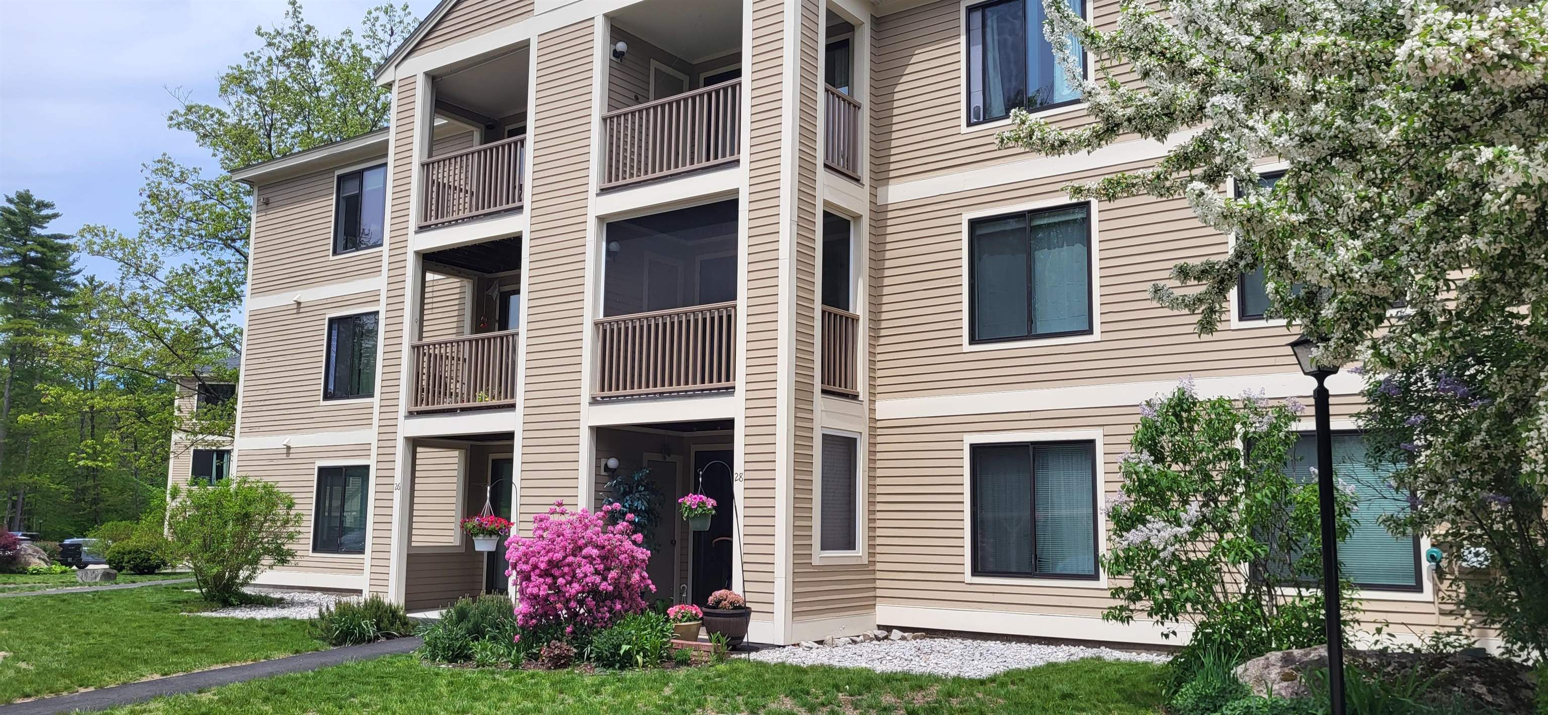 19 Saco St, Conway, NH 03813