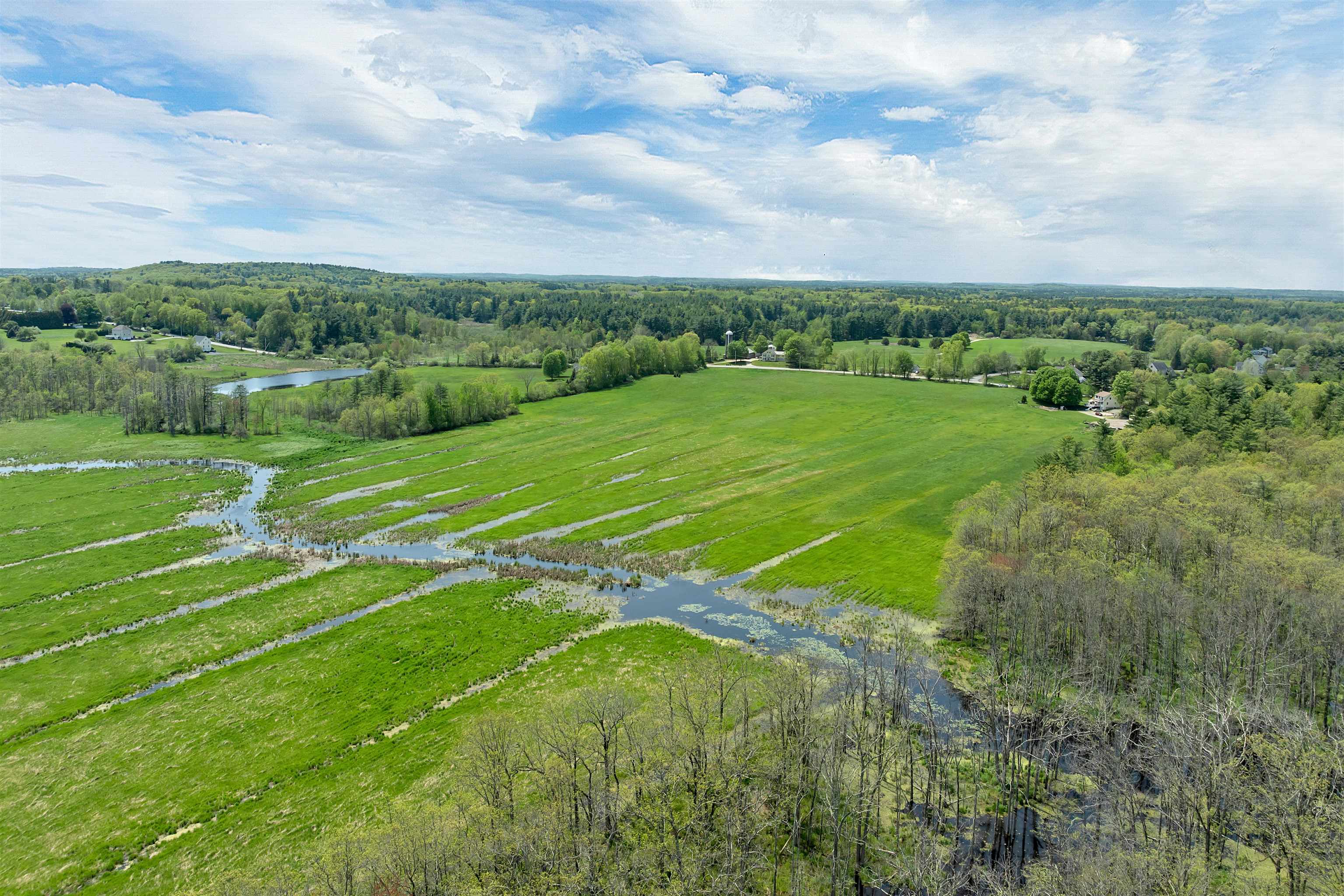 90 North Rd, East Kingston, NH 03827