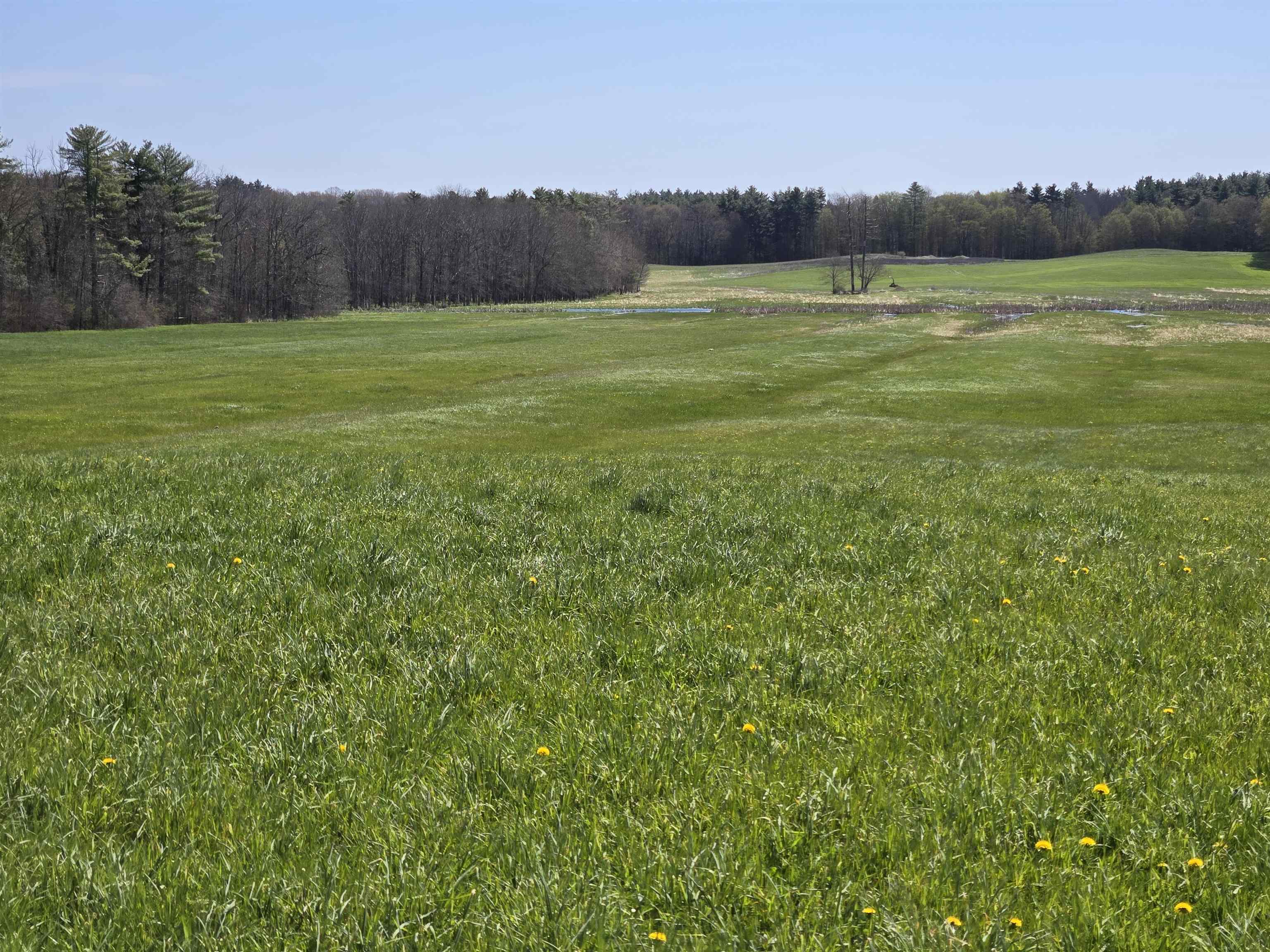 90 North Rd, East Kingston, NH 03827