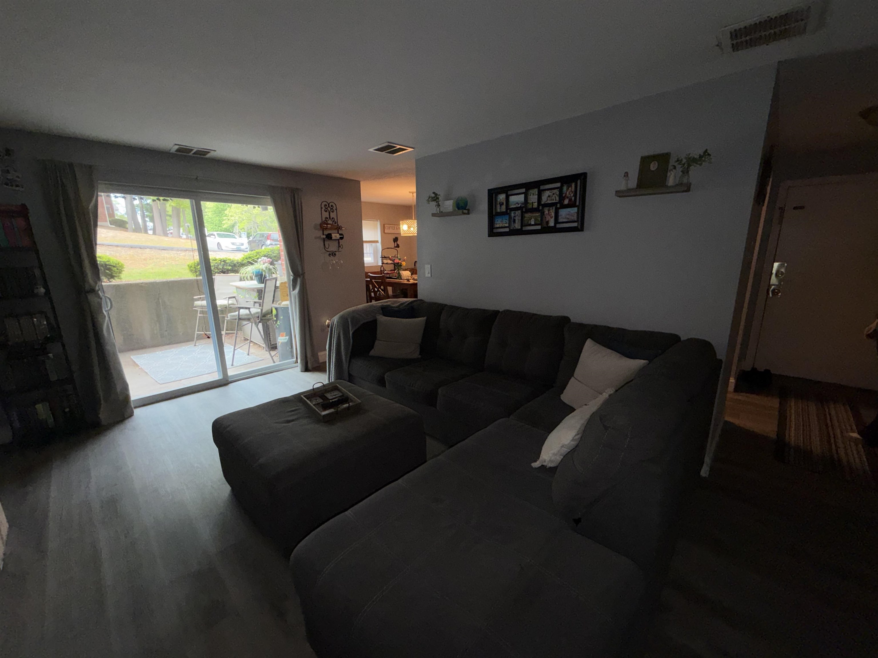 1 Louisburg Sq, Nashua, NH 03060