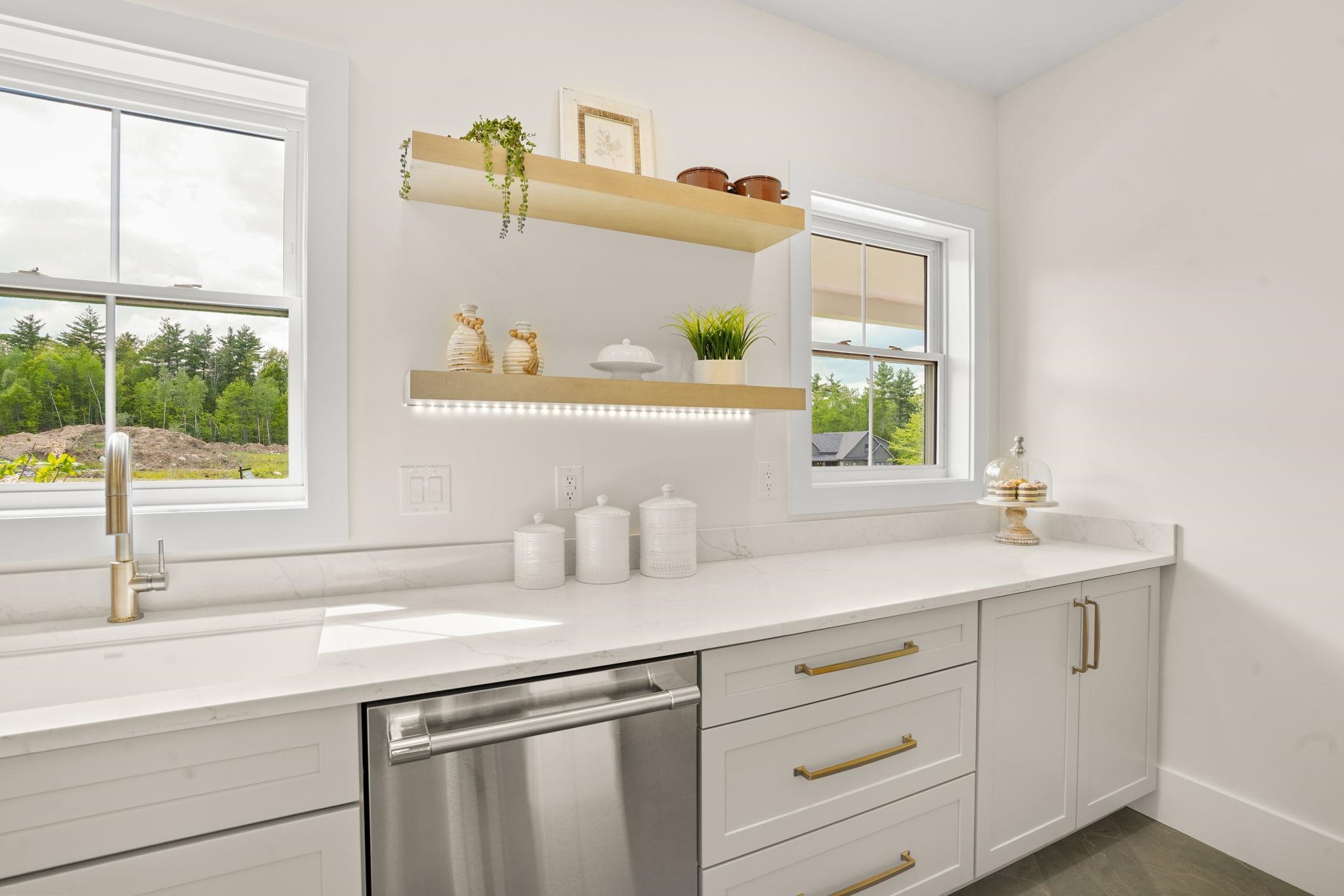 32 Colby Farm Rd, Chester, NH 03036
