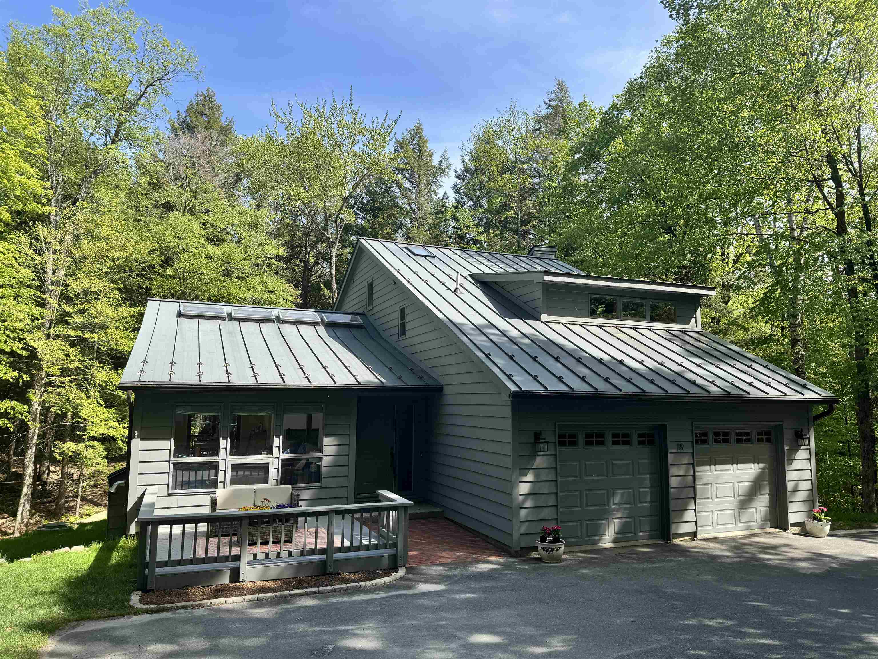 19 Hummingbird Hill, Grantham, NH 03753