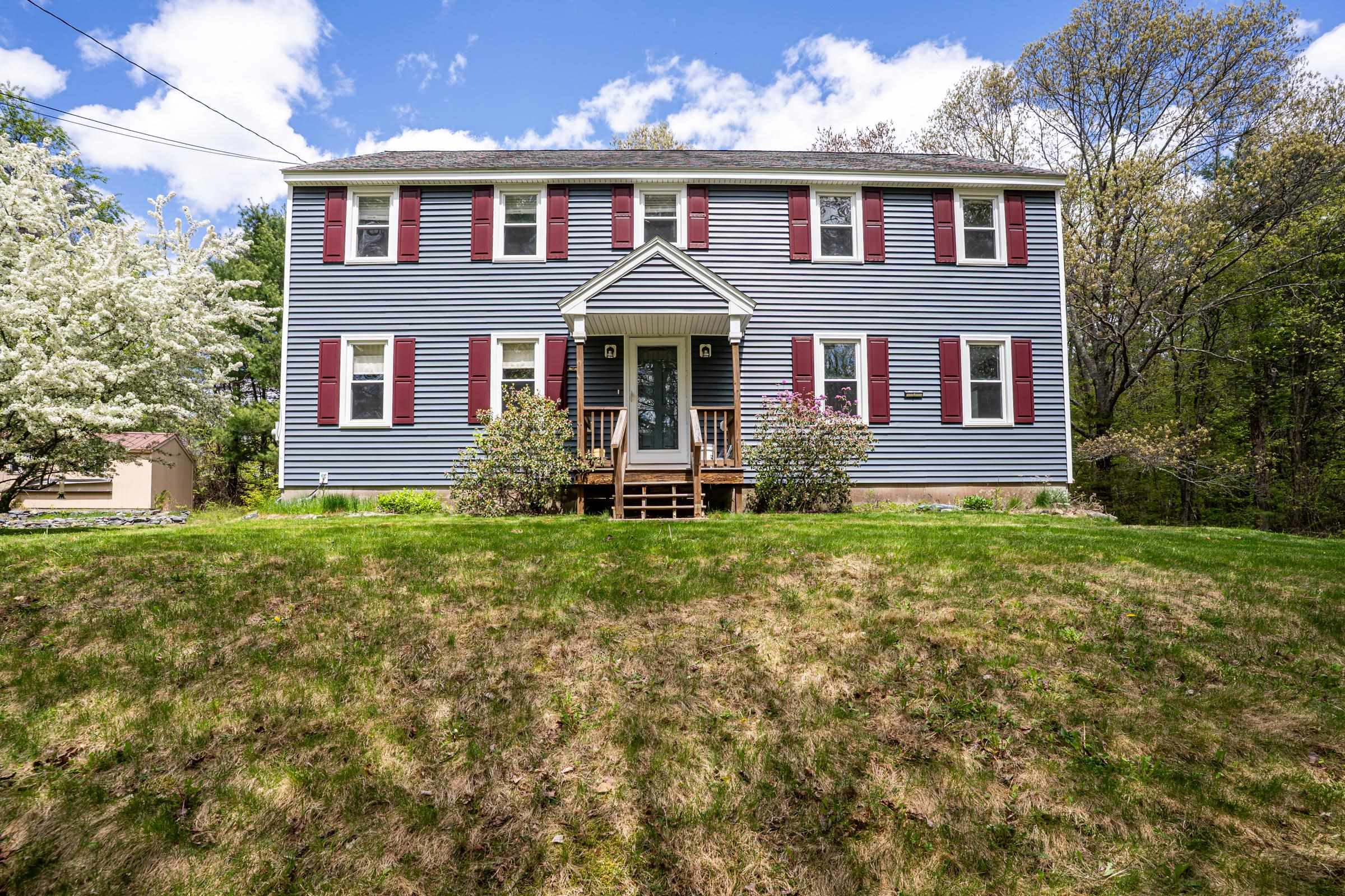 206 Hampstead Rd, Derry, NH 03038