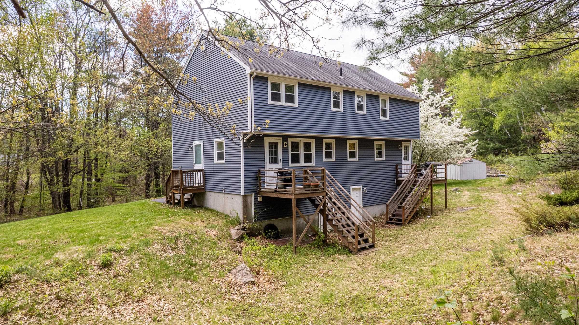 206 Hampstead Rd, Derry, NH 03038