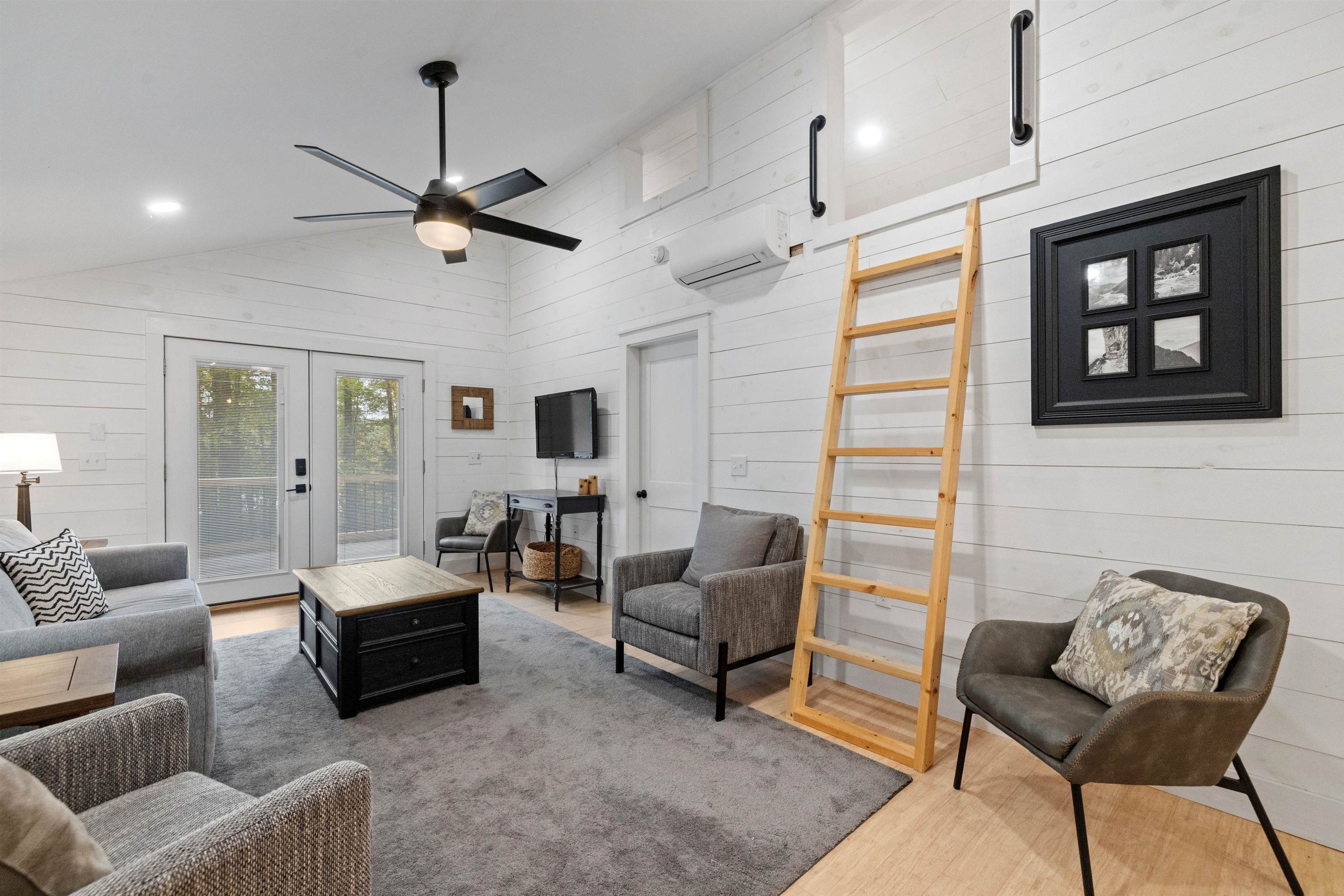 97 - 104 Burton Rd, Moultonborough, NH 03254