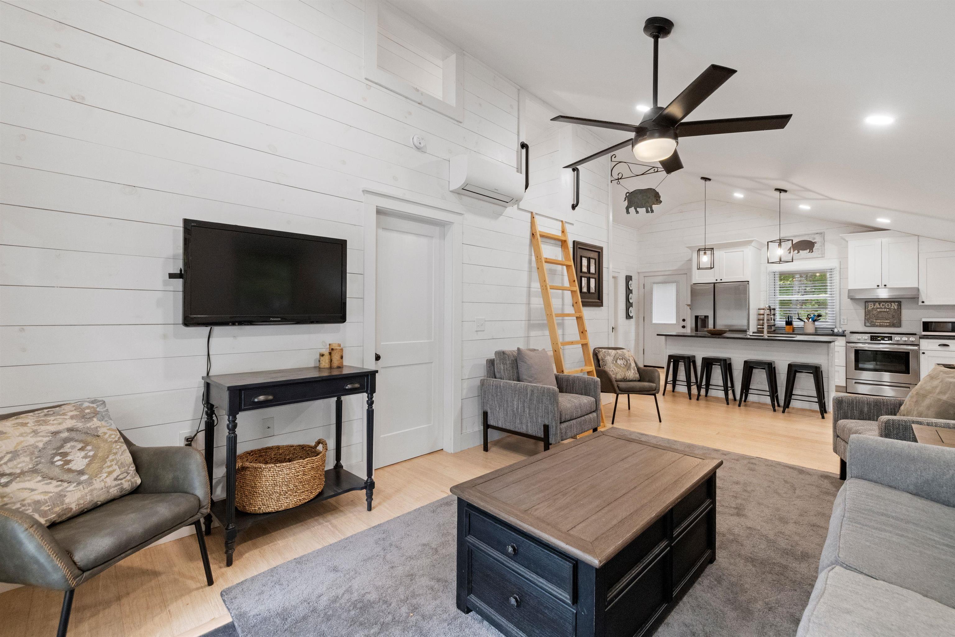 97 - 104 Burton Rd, Moultonborough, NH 03254