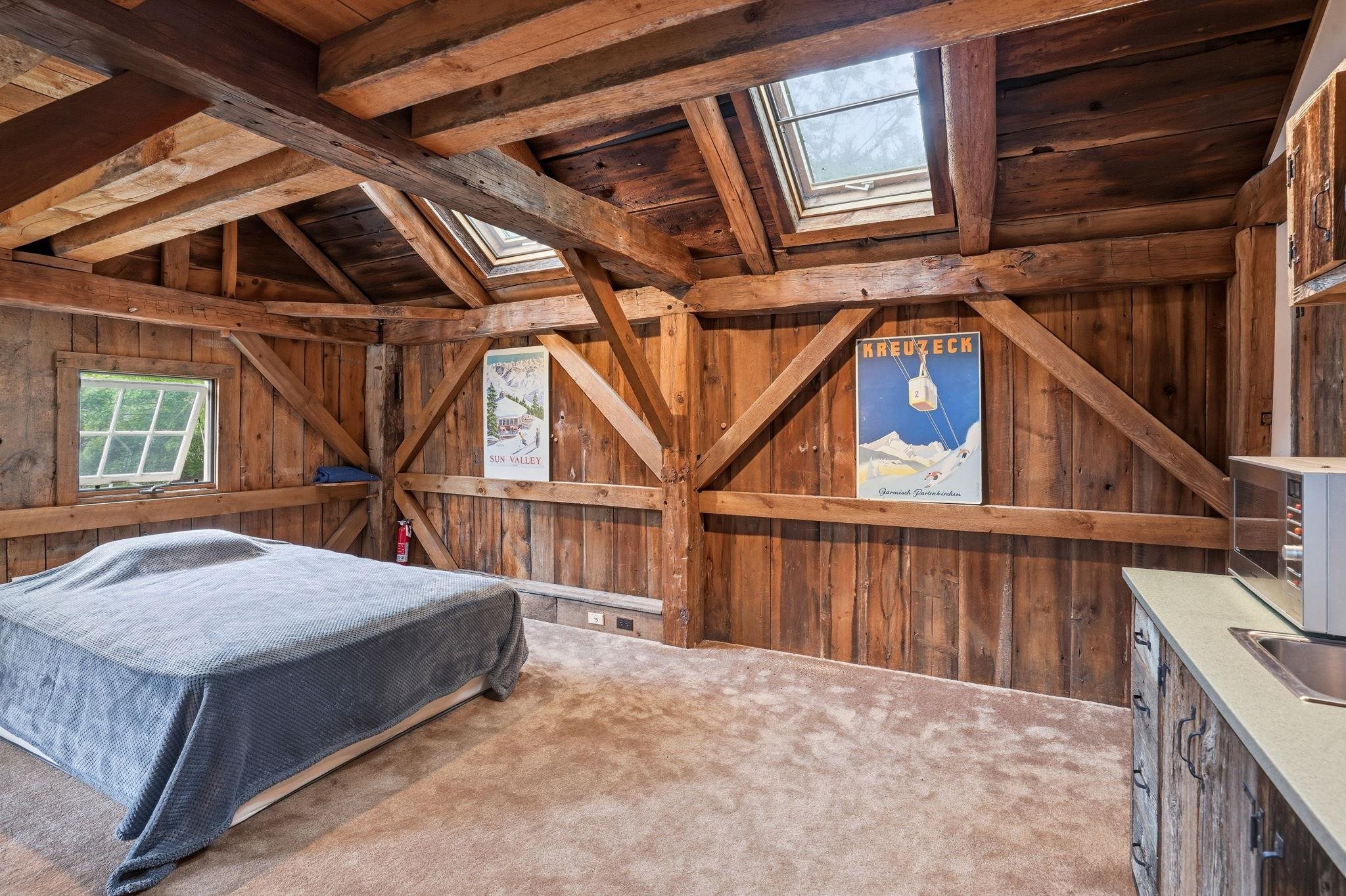 515 E Surry Rd, Surry, NH 03431