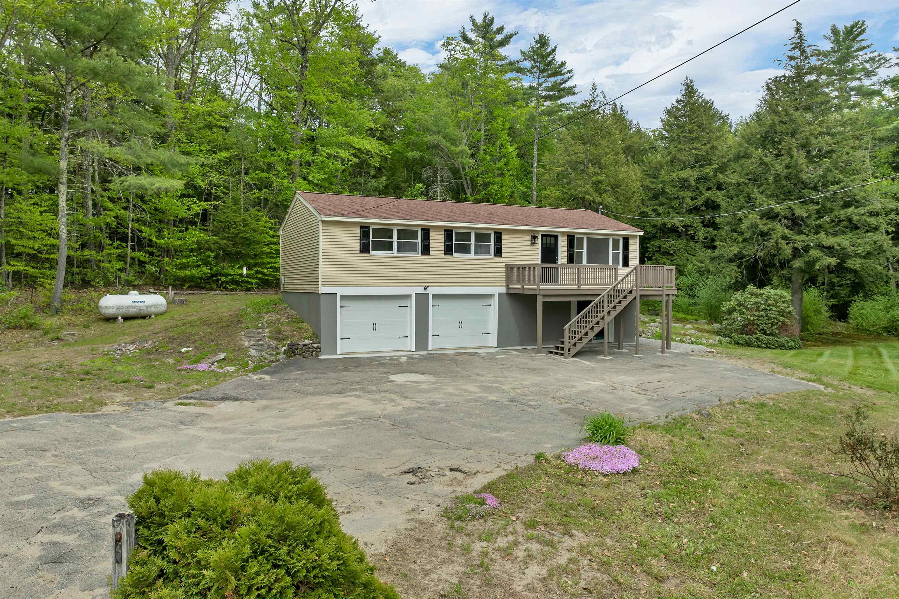 34 Hollings Rd, Webster, NH 03303