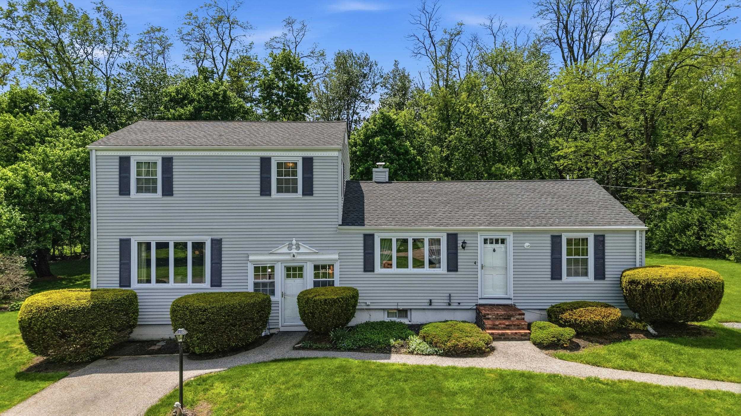 4 Scottsdale Rd, Atkinson, NH 03811