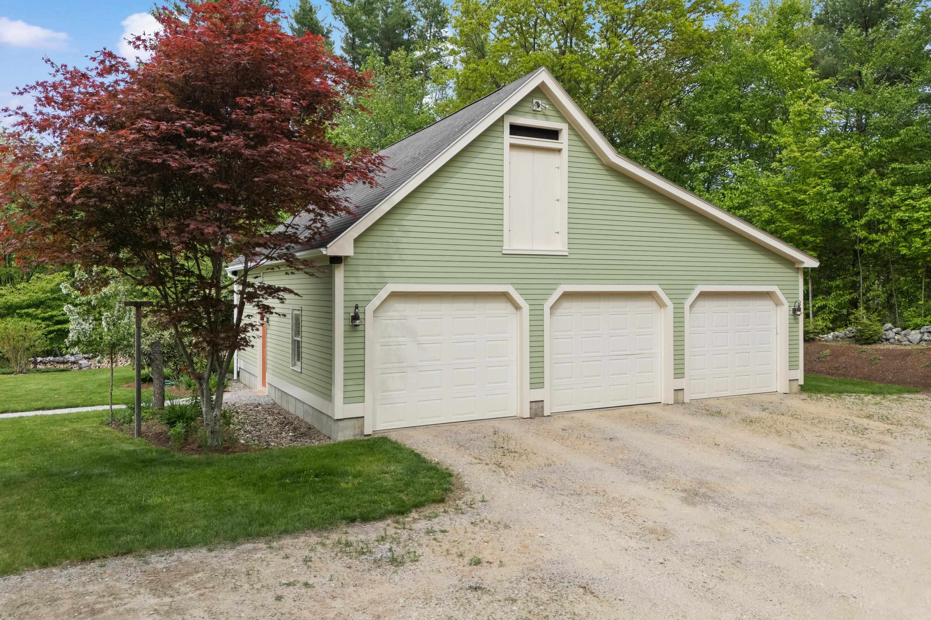 207 Webster Mills Rd, Pittsfield, NH 03263
