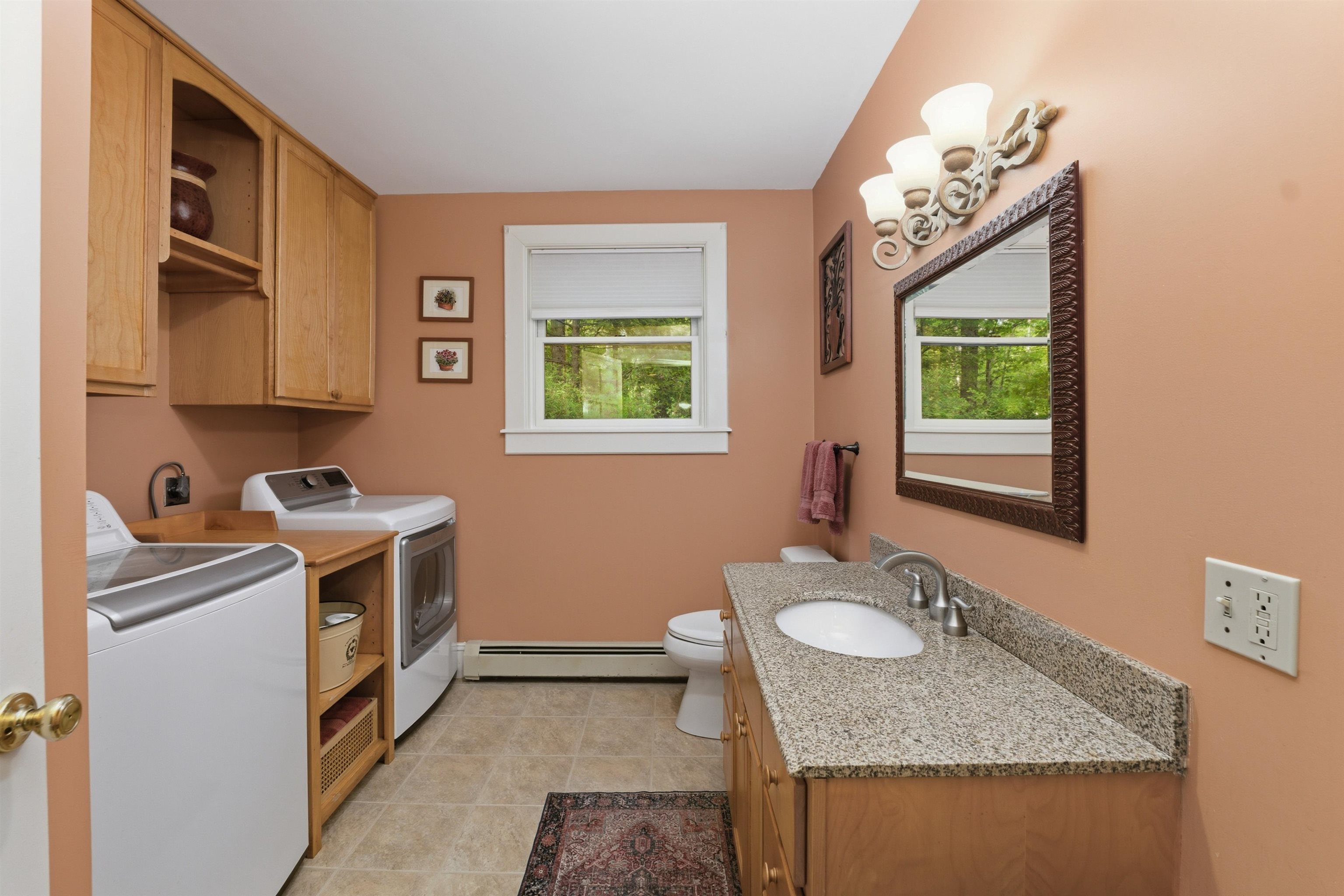 9 Highland Ridge Rd, Barrington, NH 03825