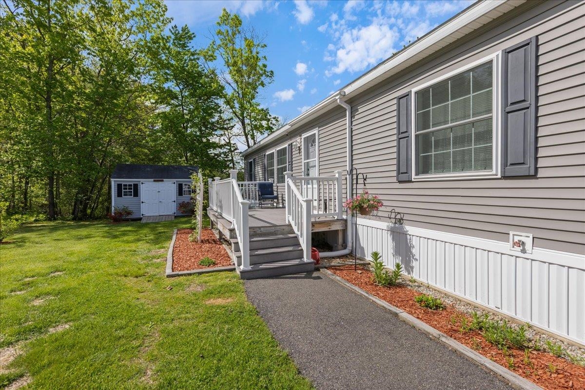30 Eglin Blvd, Londonderry, NH 03053