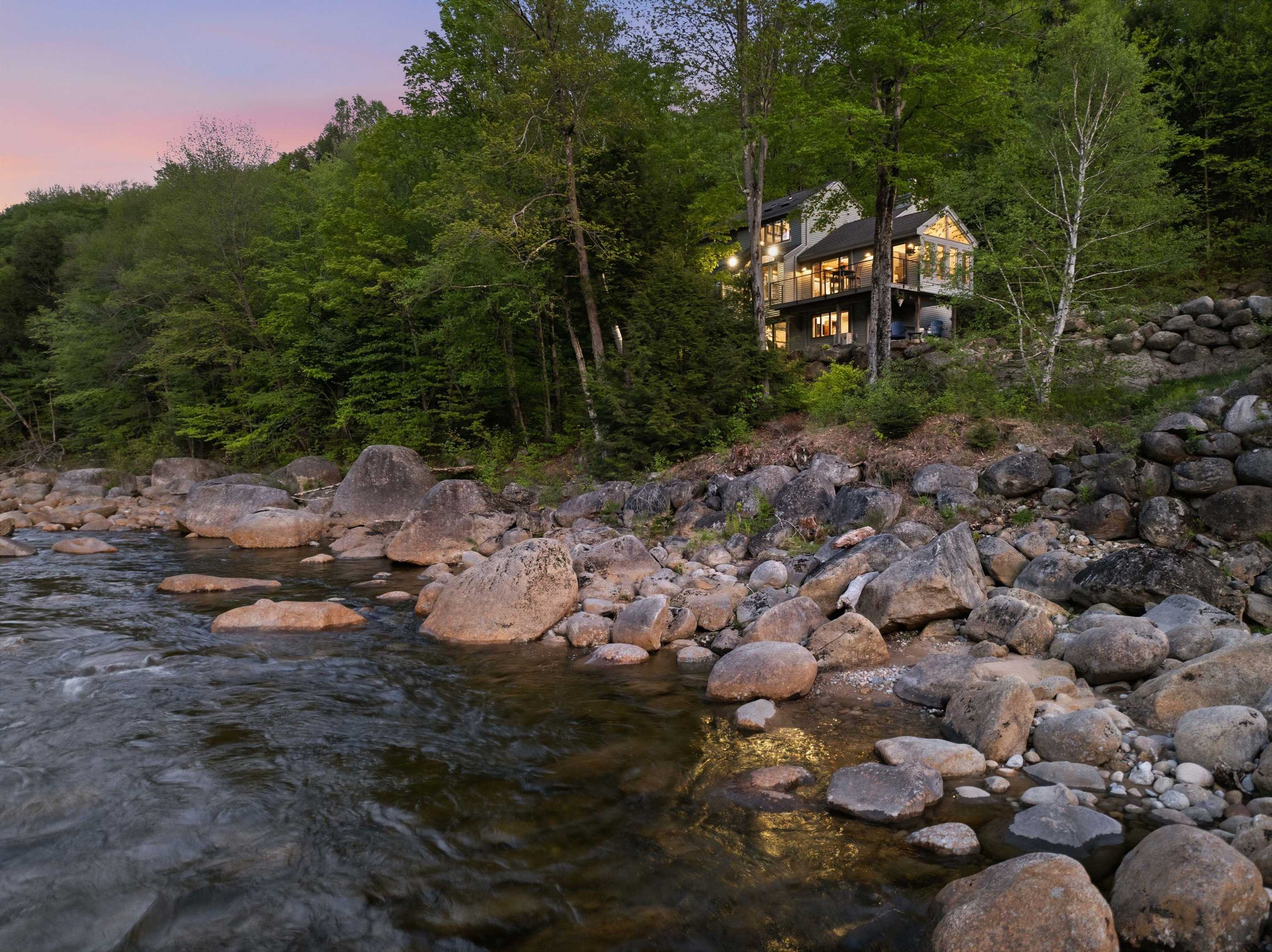 26 Loonwood Dr, Lincoln, NH 03251