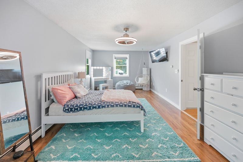 10 Hillside Rd, Kingston, NH 03848