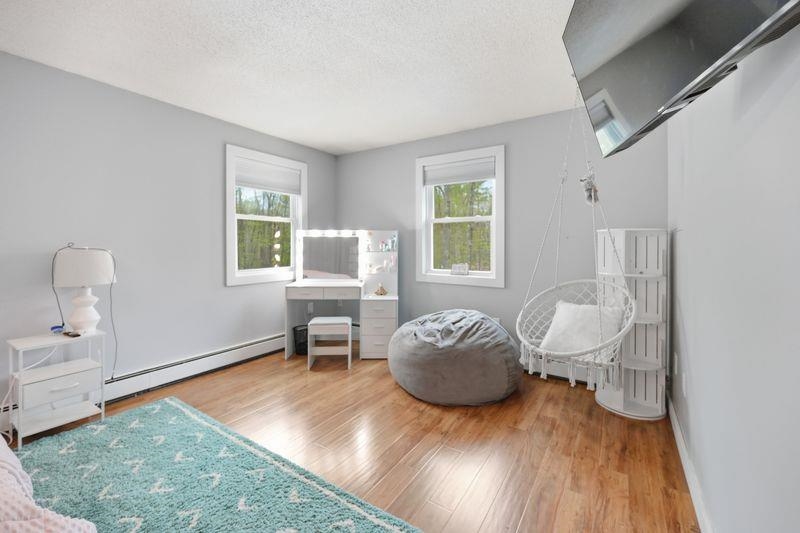 10 Hillside Rd, Kingston, NH 03848