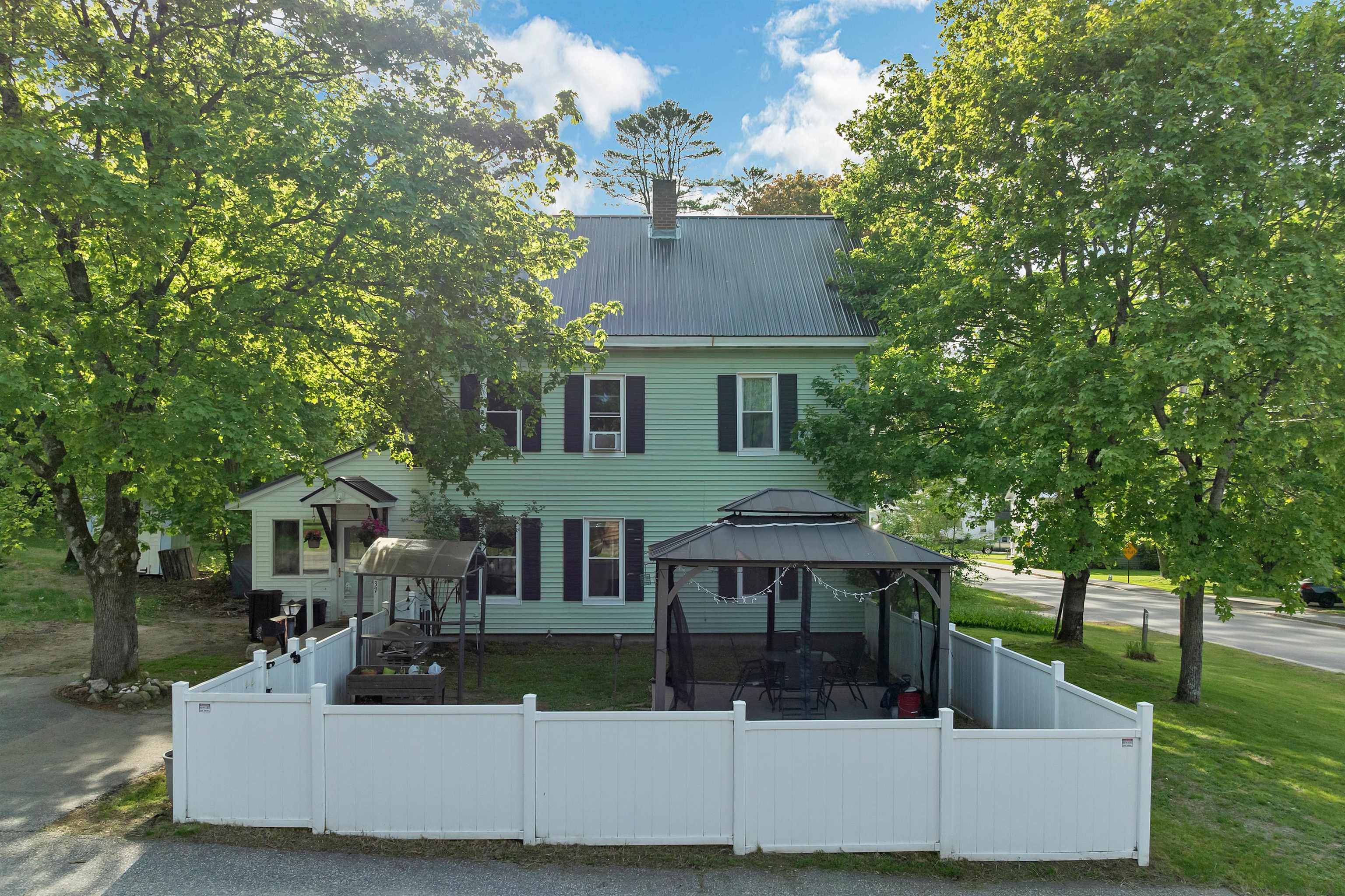 37 Merrill St, Plymouth, NH 03264