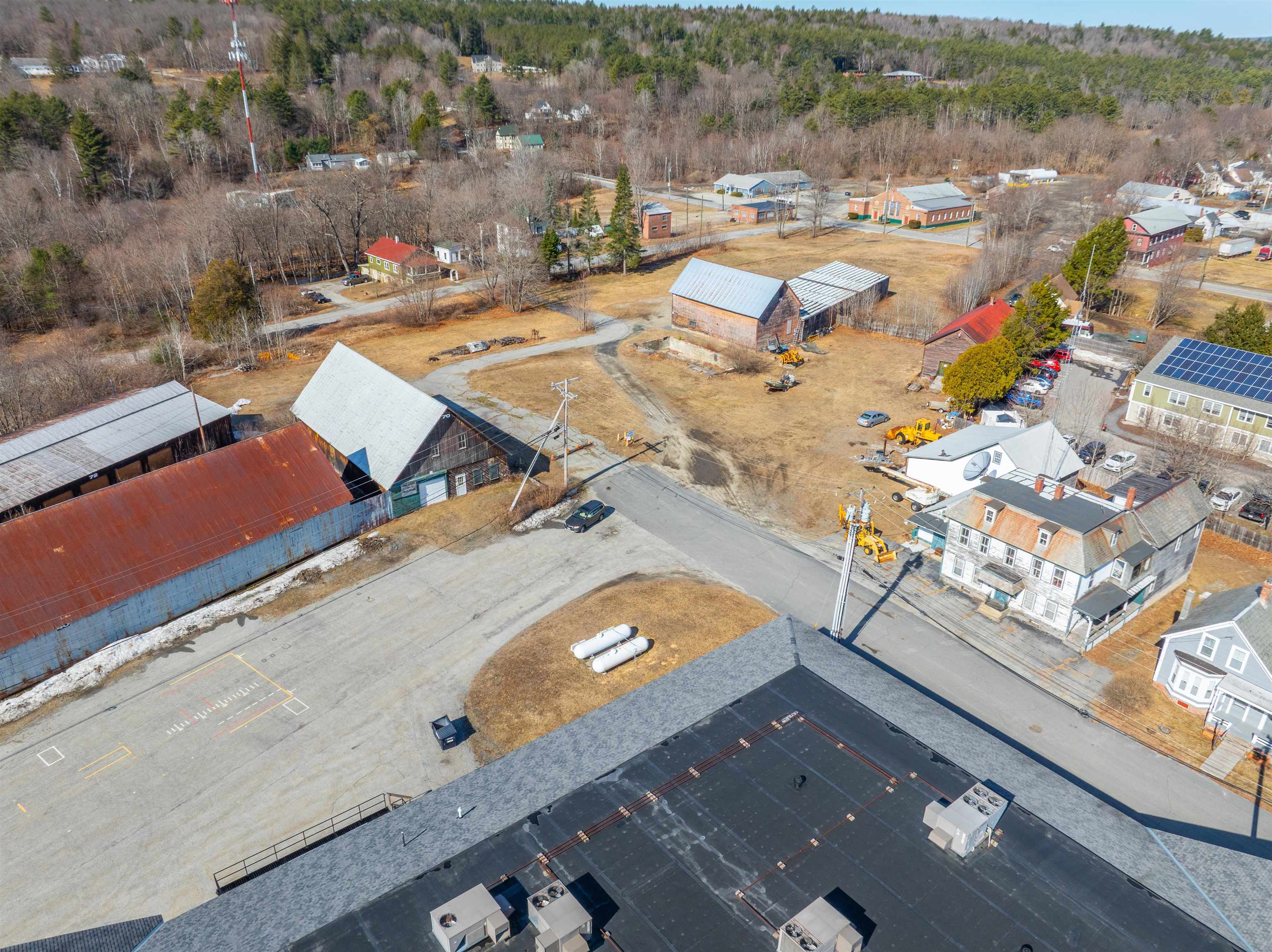 29 Pearl St, Newport, NH 03773