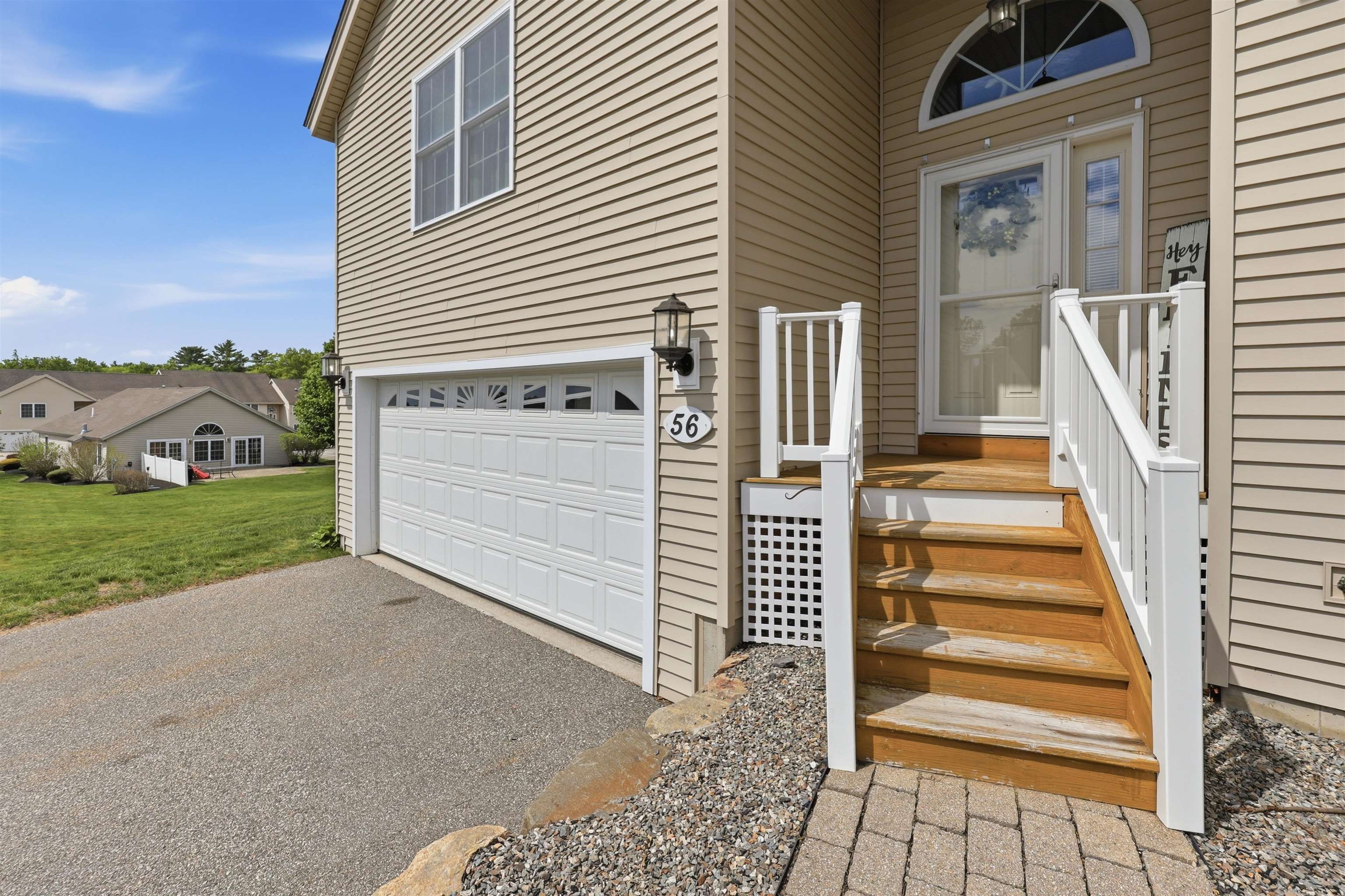 56 Hall Rd, Fremont, NH 03044