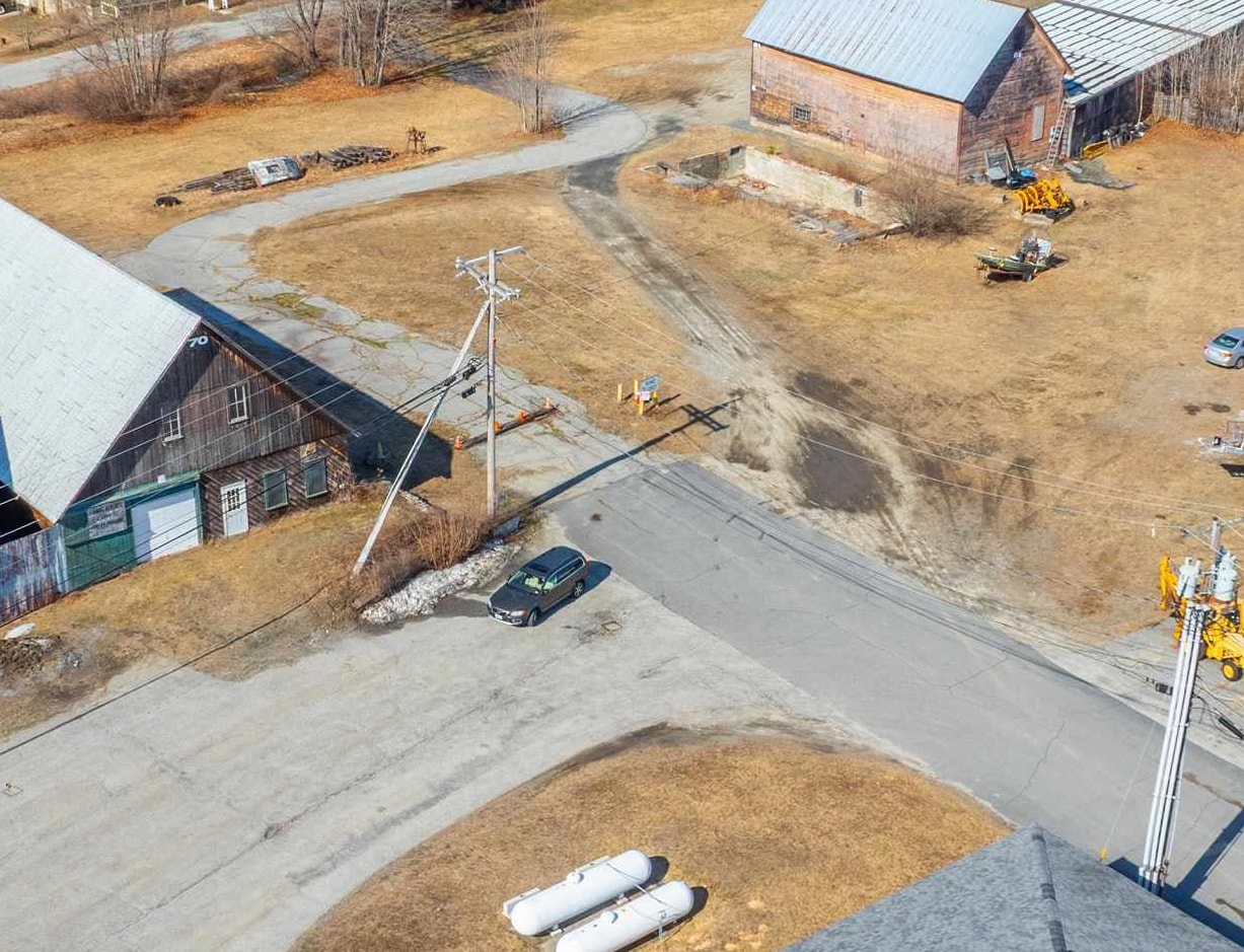 79 Pearl St, Newport, NH 03773