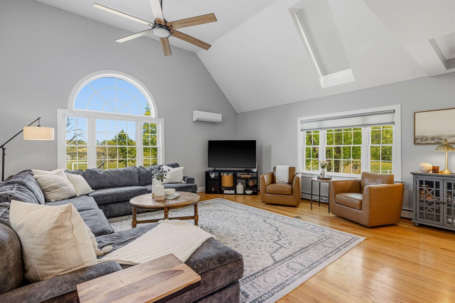 21 Willowbrook Ave, Greenland, NH 03840