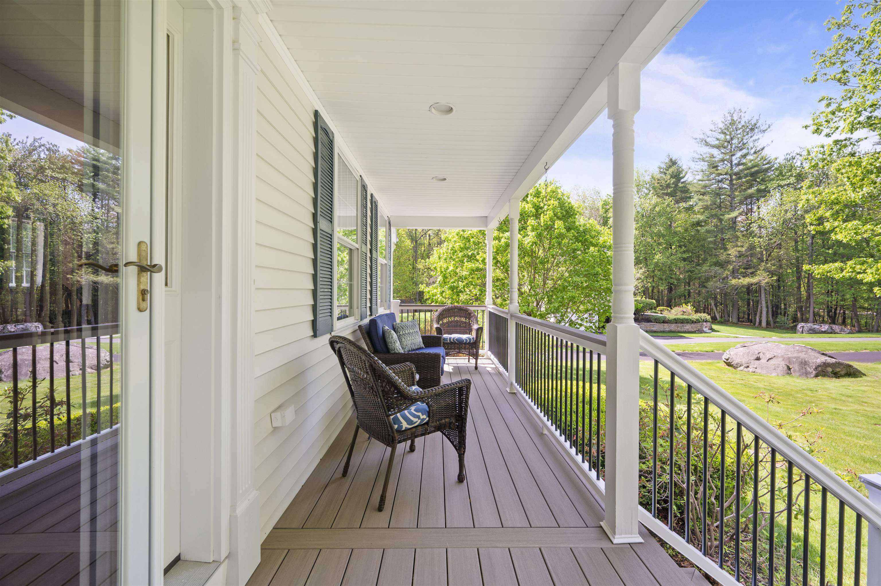 3 Deerhaven Dr, Exeter, NH 03833