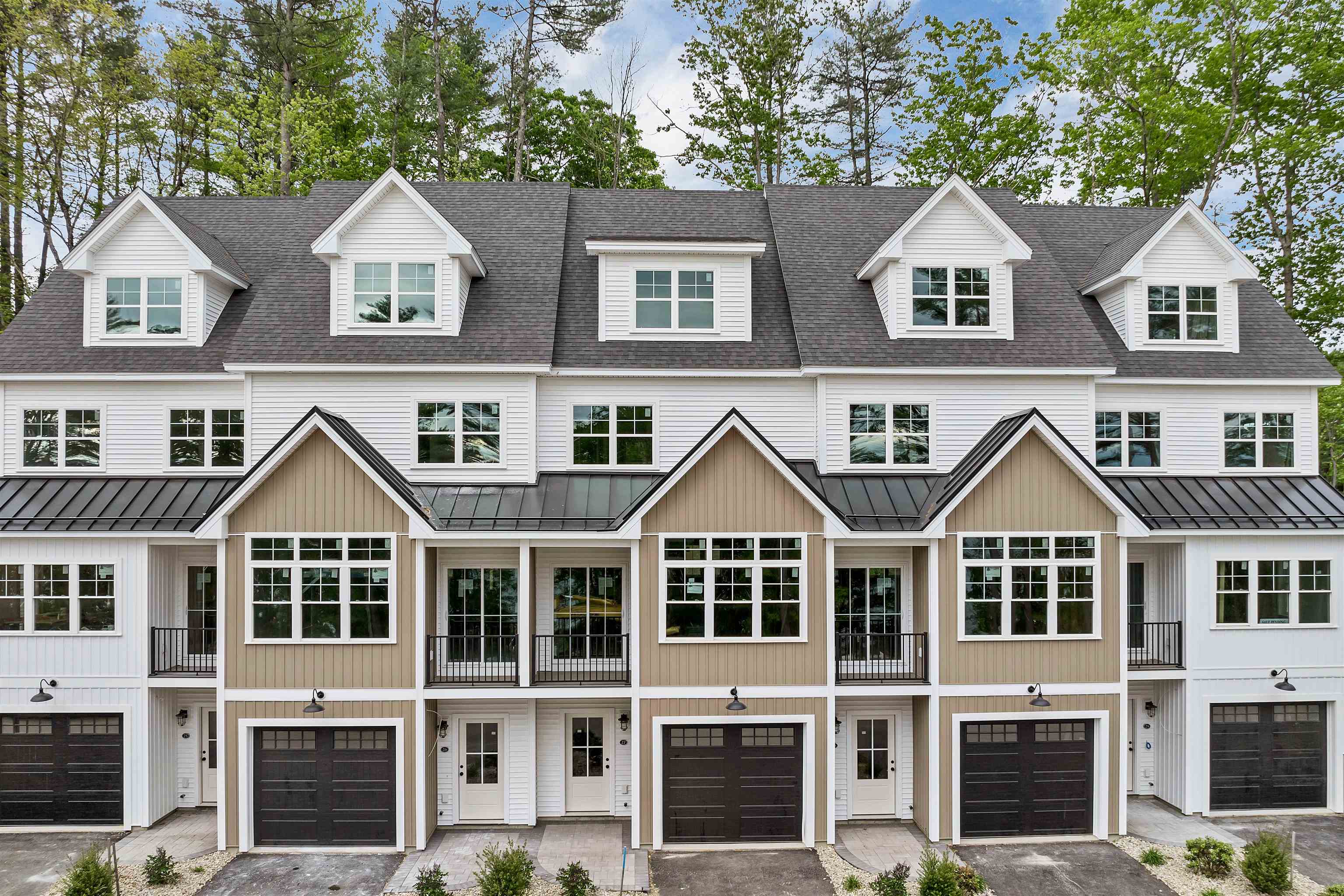 60 White Oaks Rd #25, Laconia, NH 03246