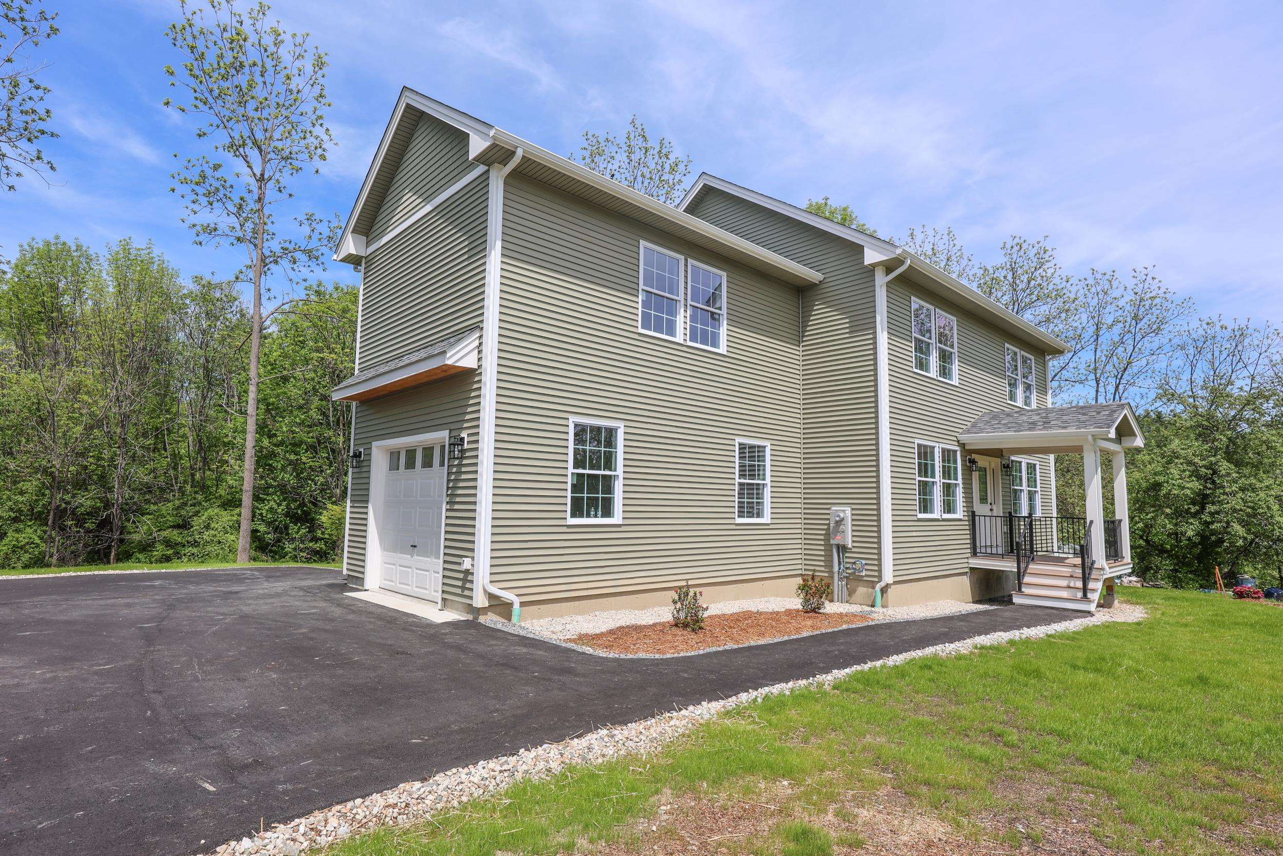 1 Allen Ln, Durham, NH 03824