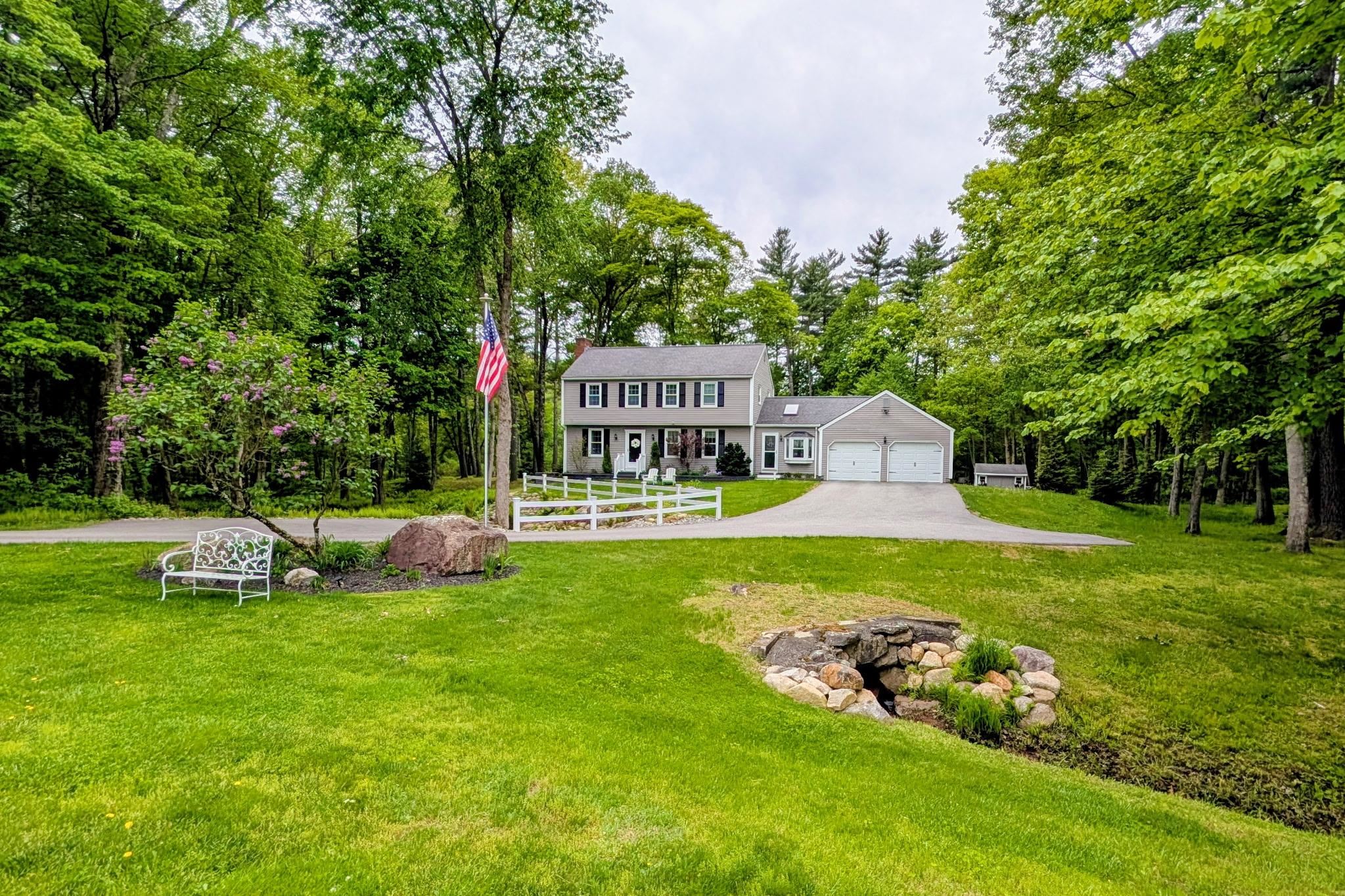 71 Wentworth Dr, Bedford, NH 03110
