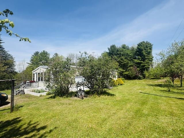 12 Mountain View Rd, Deerfield, NH 03037