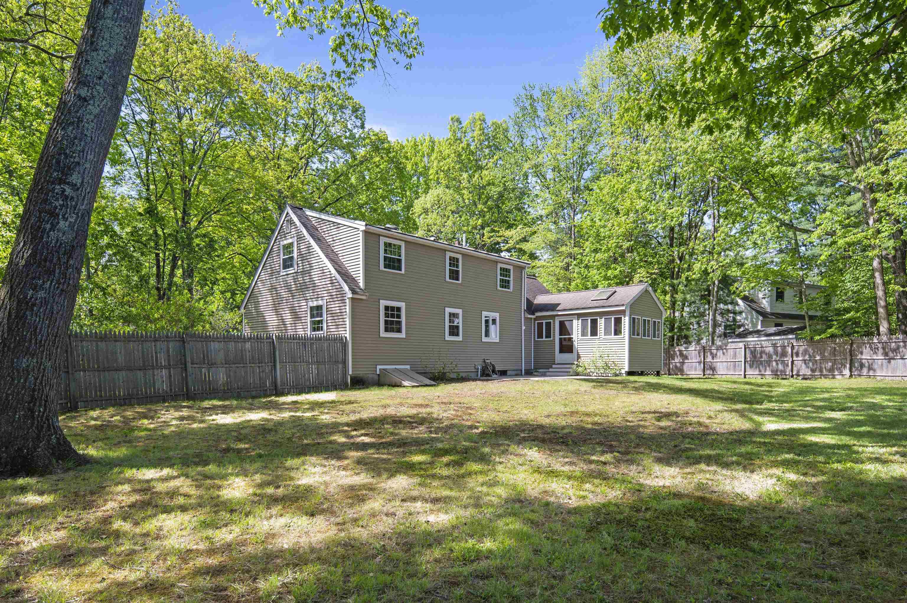 6 Patricia Ave, Exeter, NH 03833