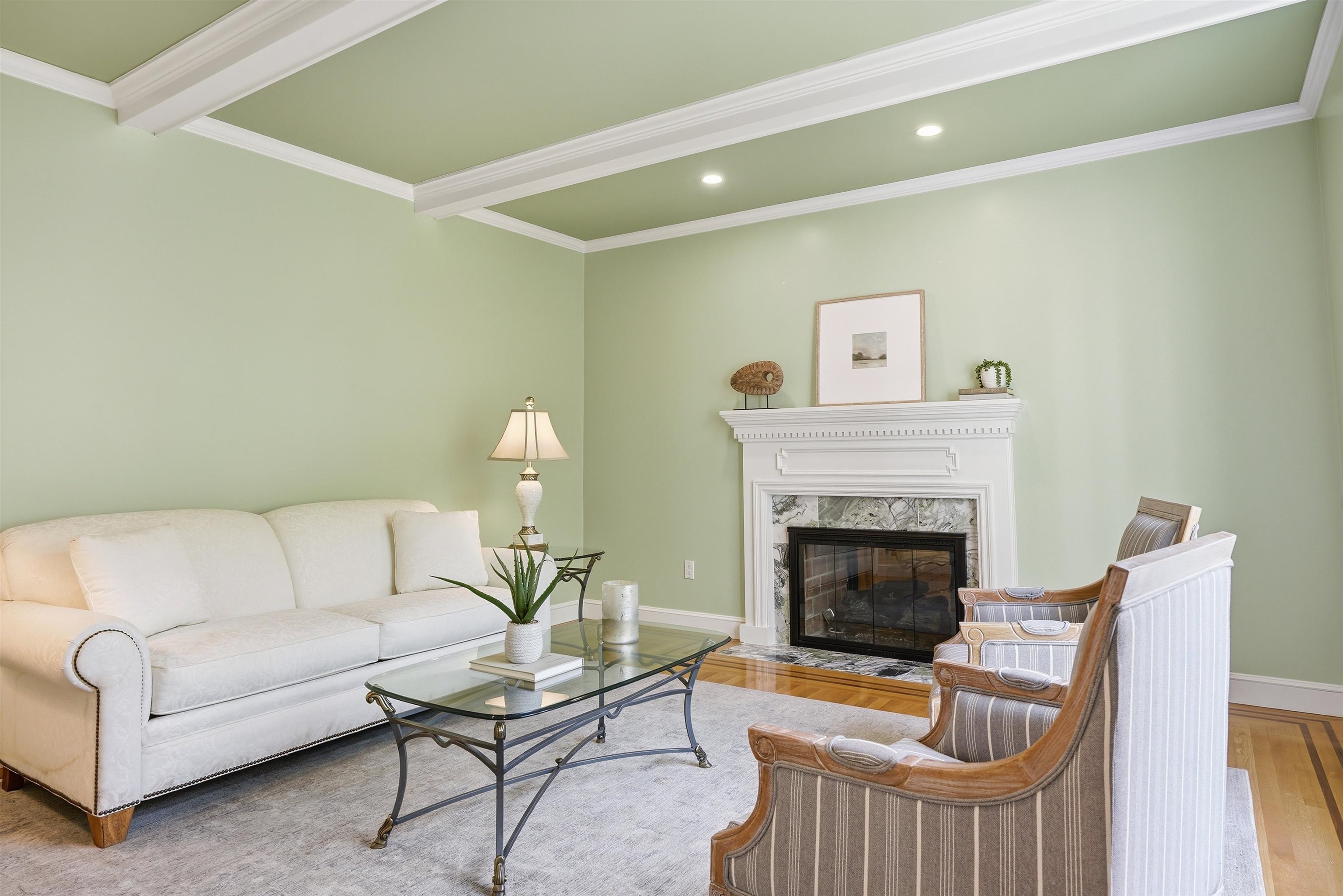 54 Sharon Rd, Windham, NH 03087