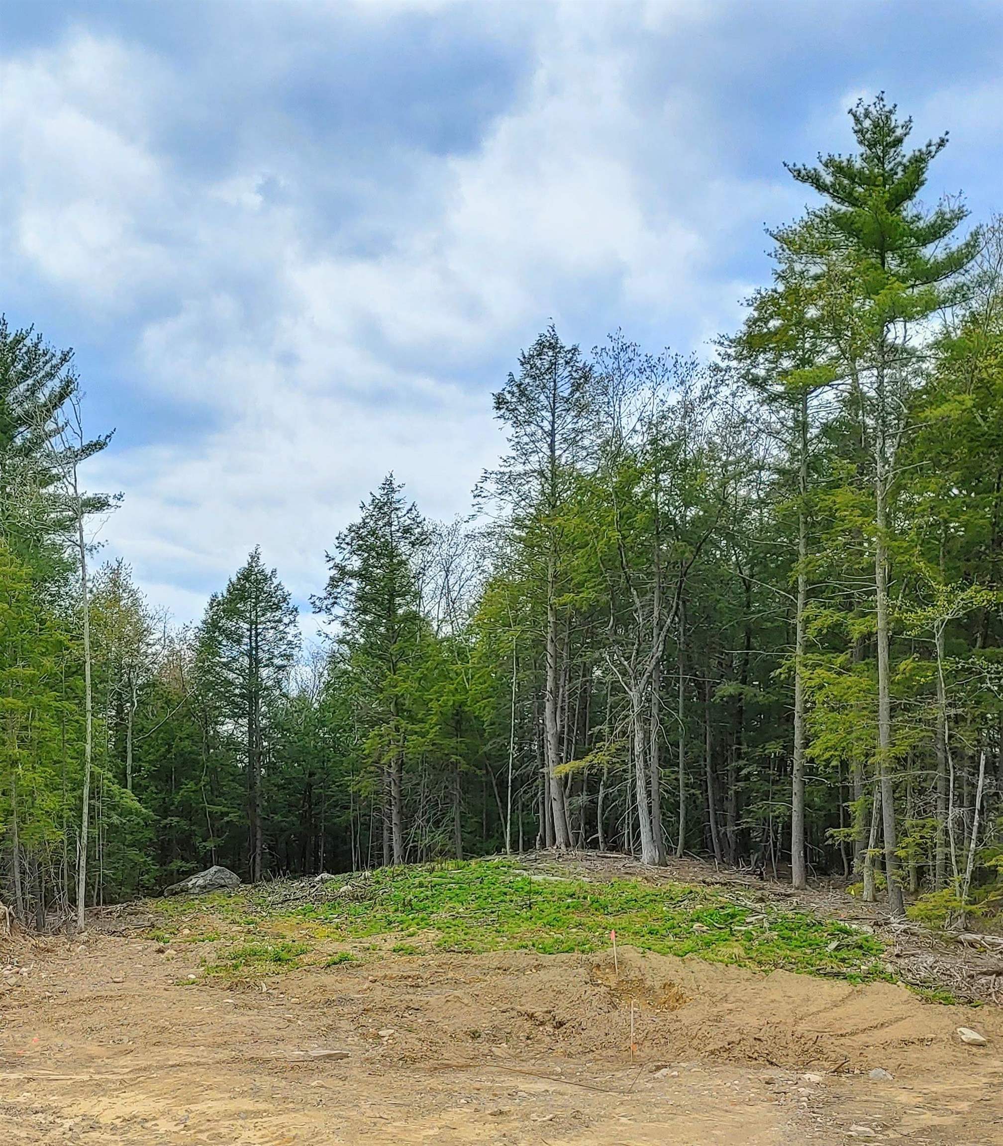 18 Blaisdell Ct, Raymond, NH 03077