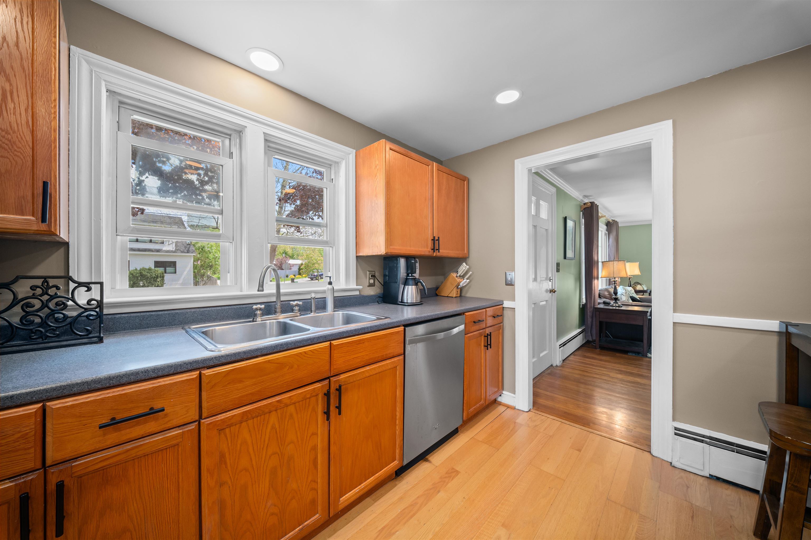 30 Sheffield Rd, Portsmouth, NH 03801