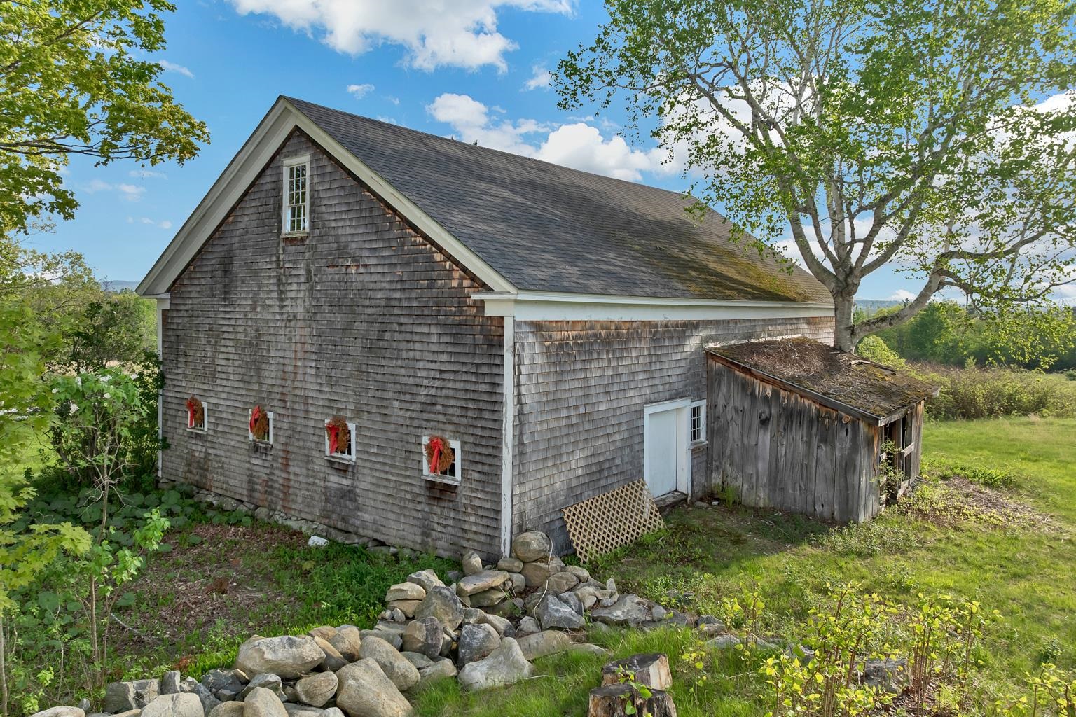 580 Pine Hill Rd, Wolfeboro, NH 03894