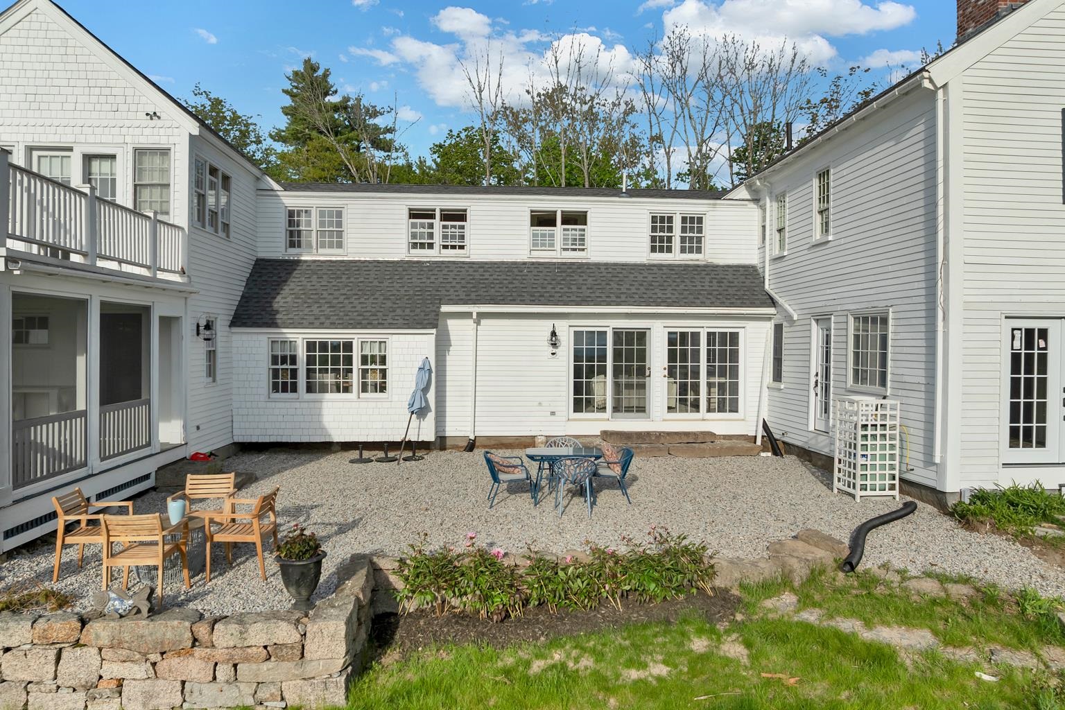 580 Pine Hill Rd, Wolfeboro, NH 03894