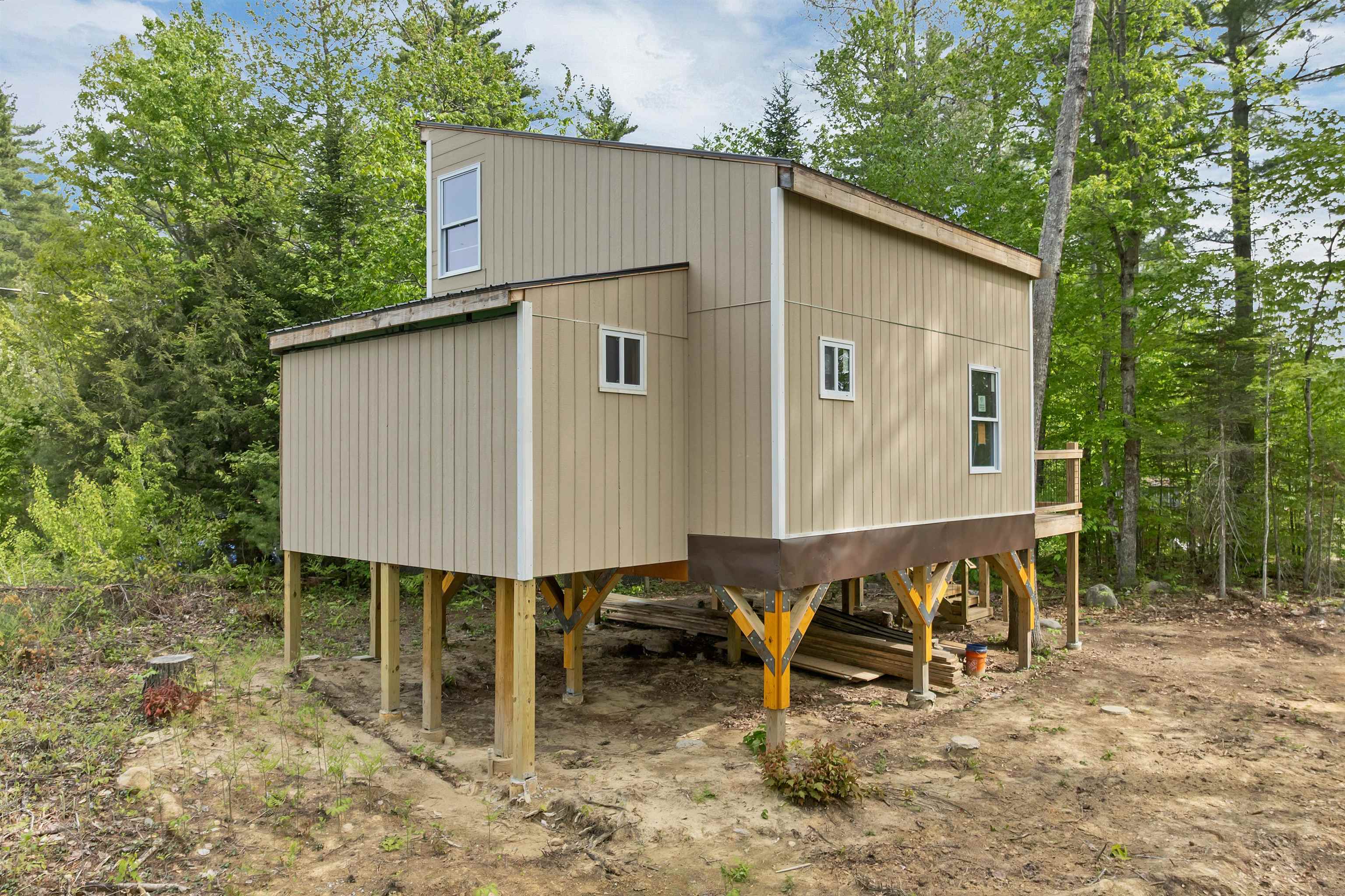 28 Mt Washington Dr, Madison, NH 03849