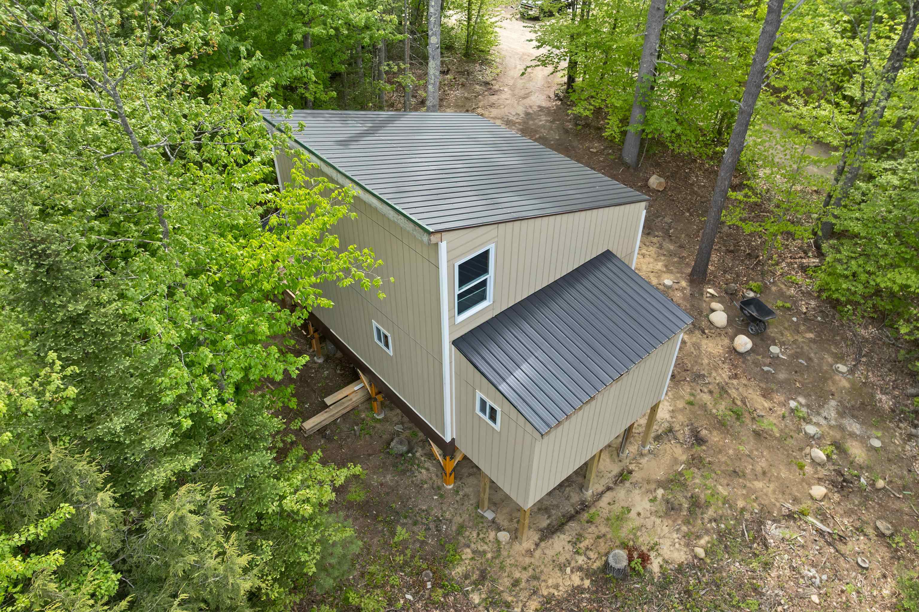 28 Mt Washington Dr, Madison, NH 03849
