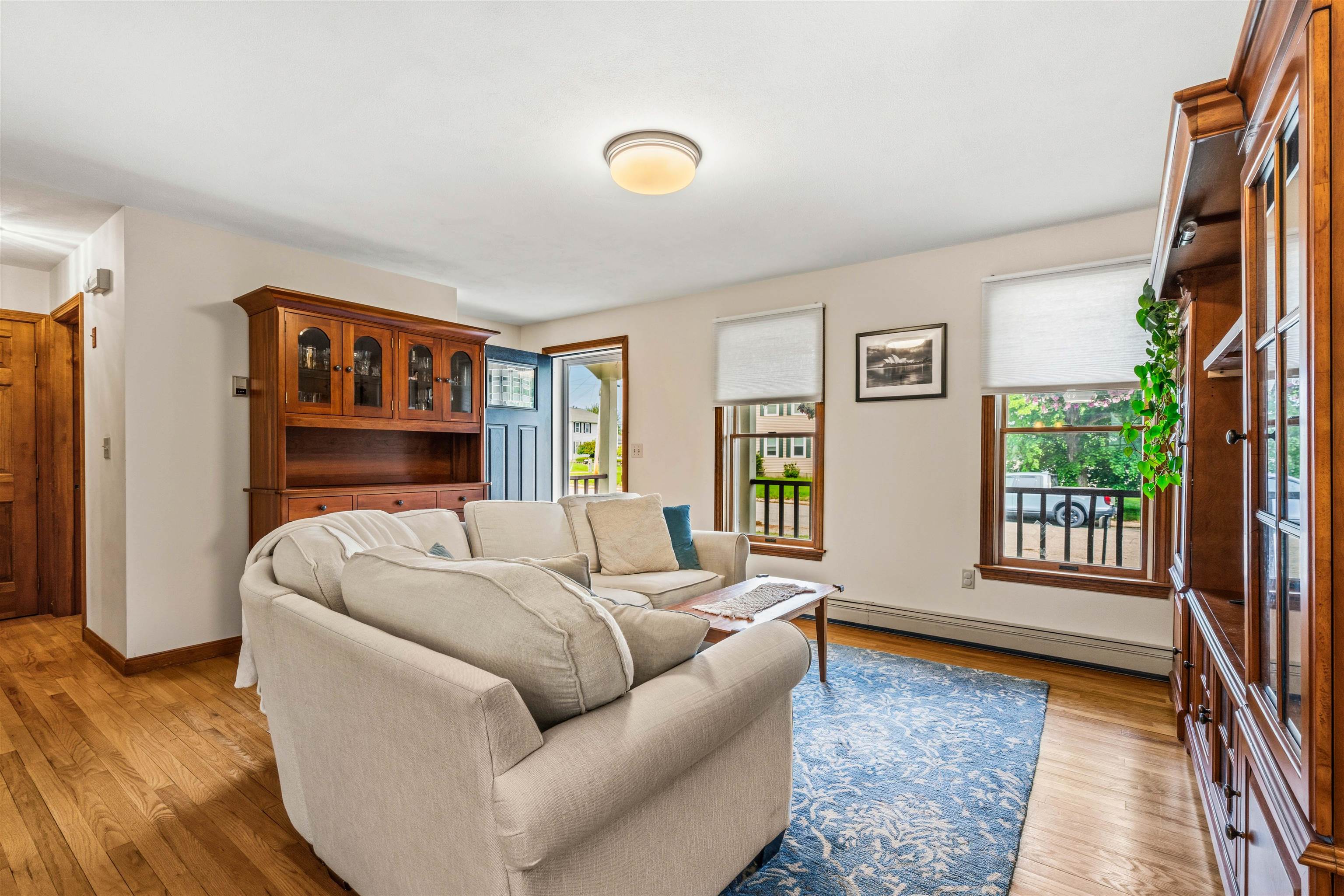 137 Wedgewood Ln, Manchester, NH 03109
